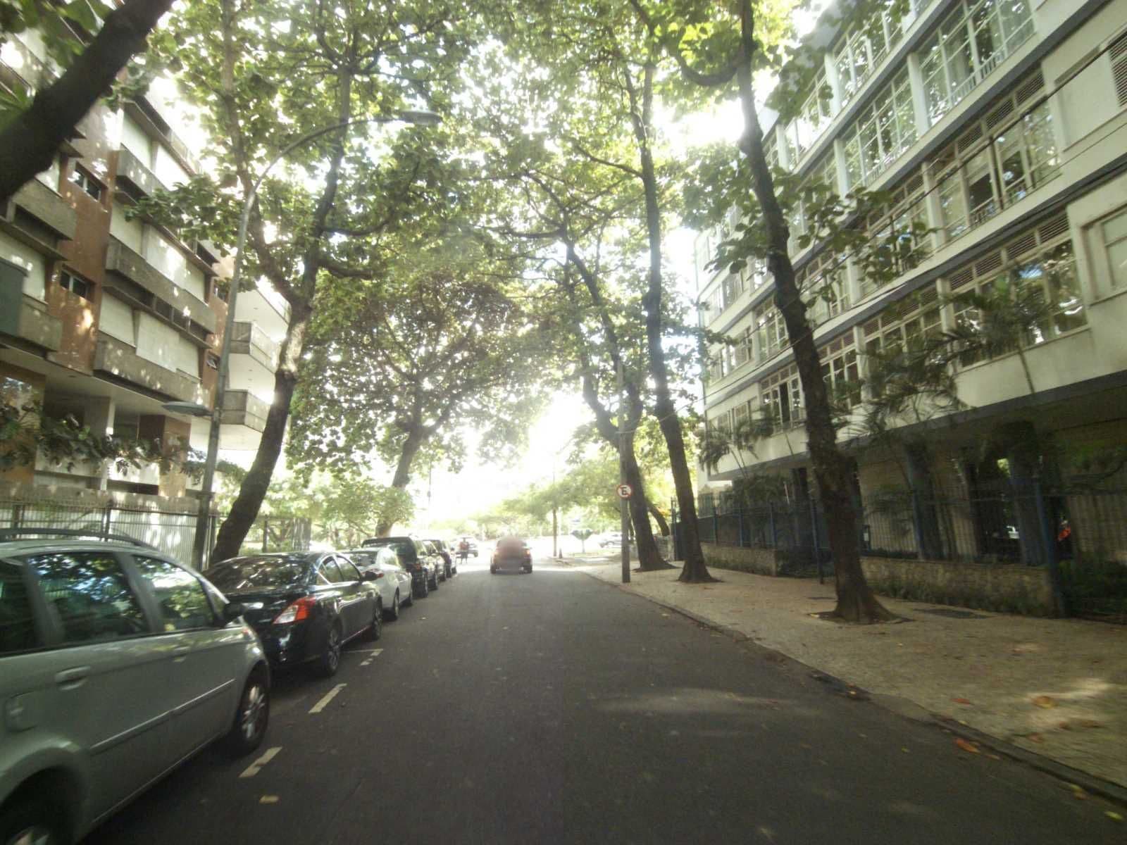 Street view near Injoy Lofts, Ipanema — © projevias (CC BY-SA · Mapillary)