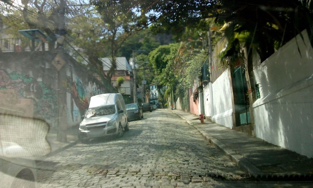 Street view near Casa Aurea, Santa Teresa — © marciosampaio (CC BY-SA · Mapillary)
