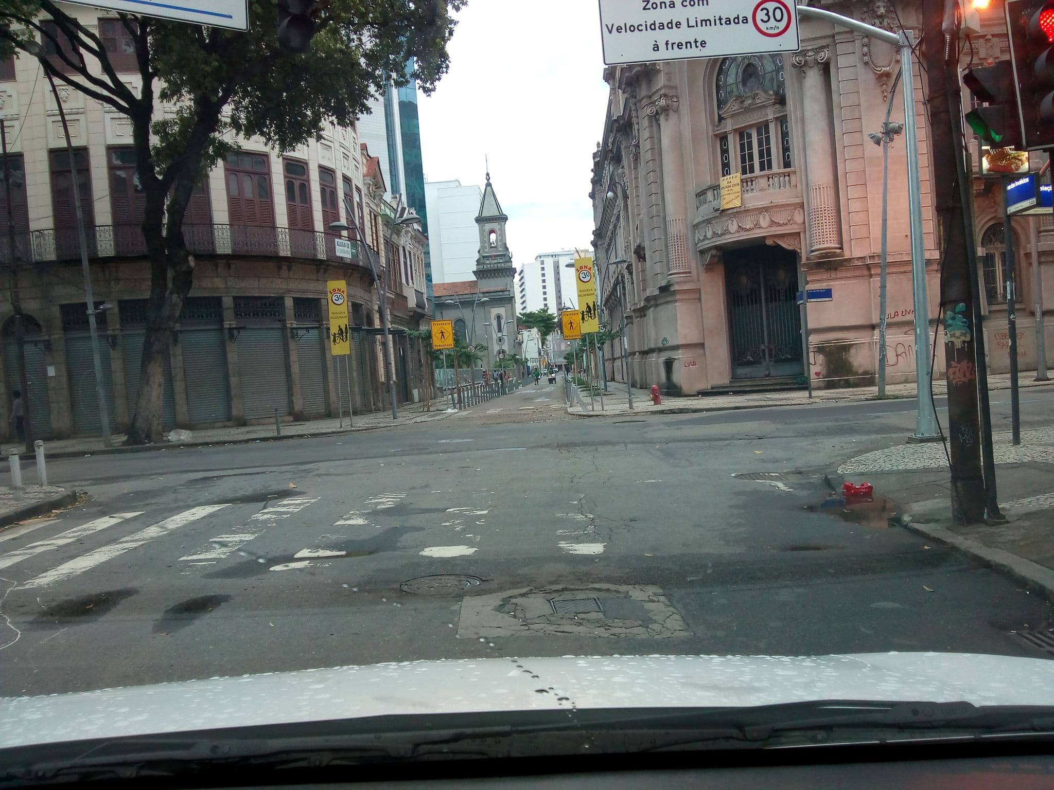 Street view near Cortiço da Lapa, Rio de Janeiro — © marciosampaio (CC BY-SA · Mapillary)
