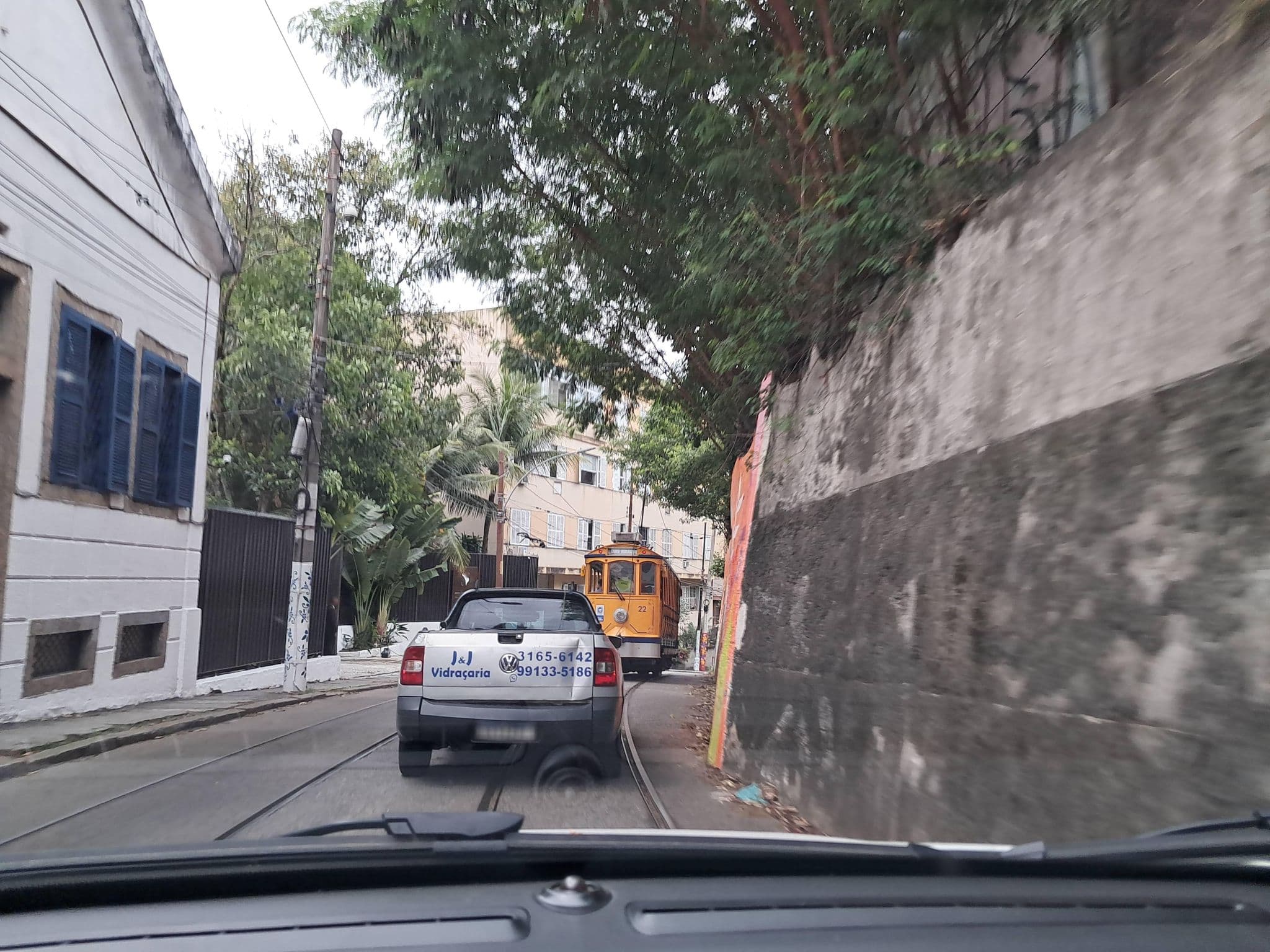 Street view near Santa Teresa Reception, Santa Teresa — © Malu25 (CC BY-SA · Mapillary)