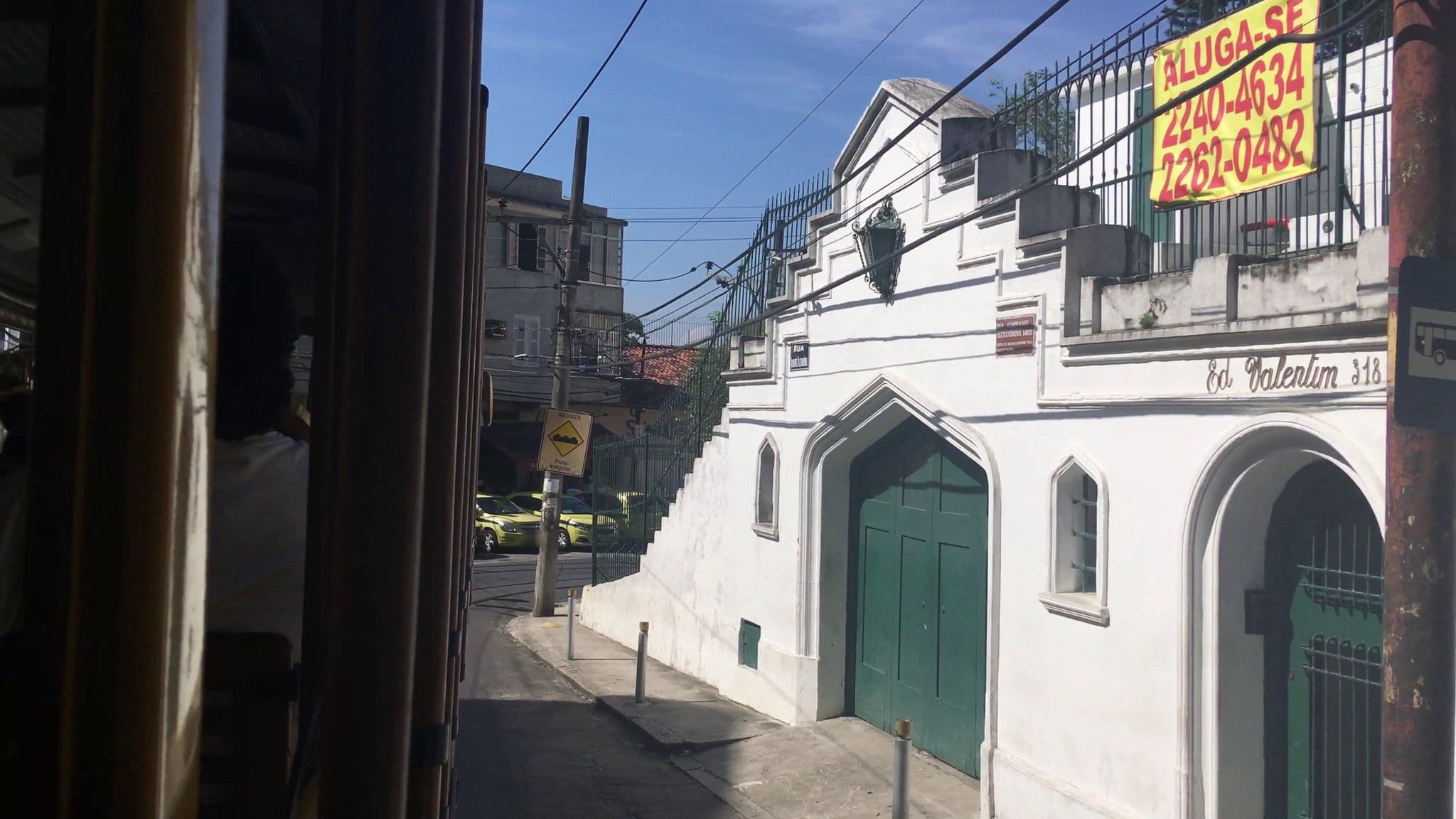 Street view near Castelo Valentim, Santa Teresa — © nighto (CC BY-SA · Mapillary)