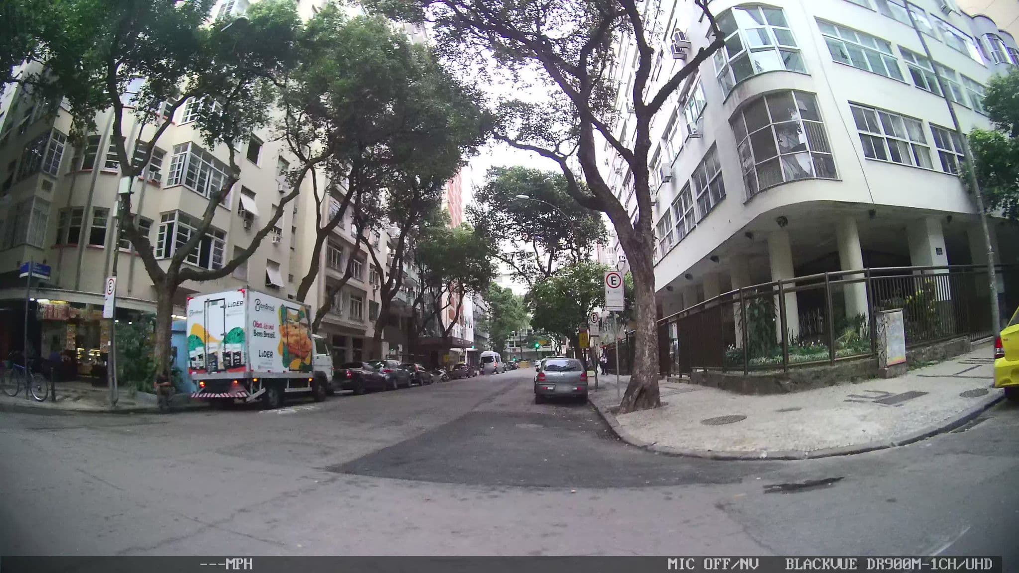 Street view near Best Point in Copacabana 1, Copacabana — © kaart_1 (CC BY-SA · Mapillary)