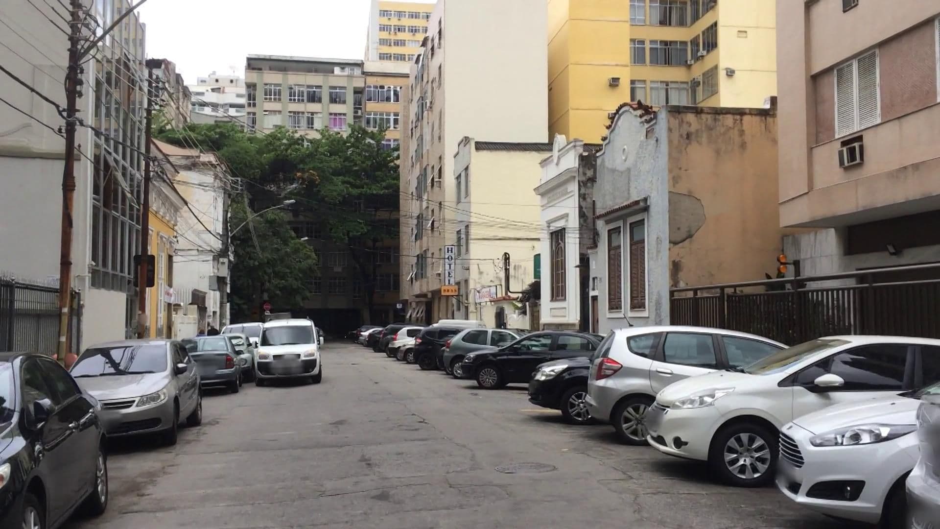 Street view near Hotel Brás Laranjeiras, Catete — © nighto (CC BY-SA · Mapillary)