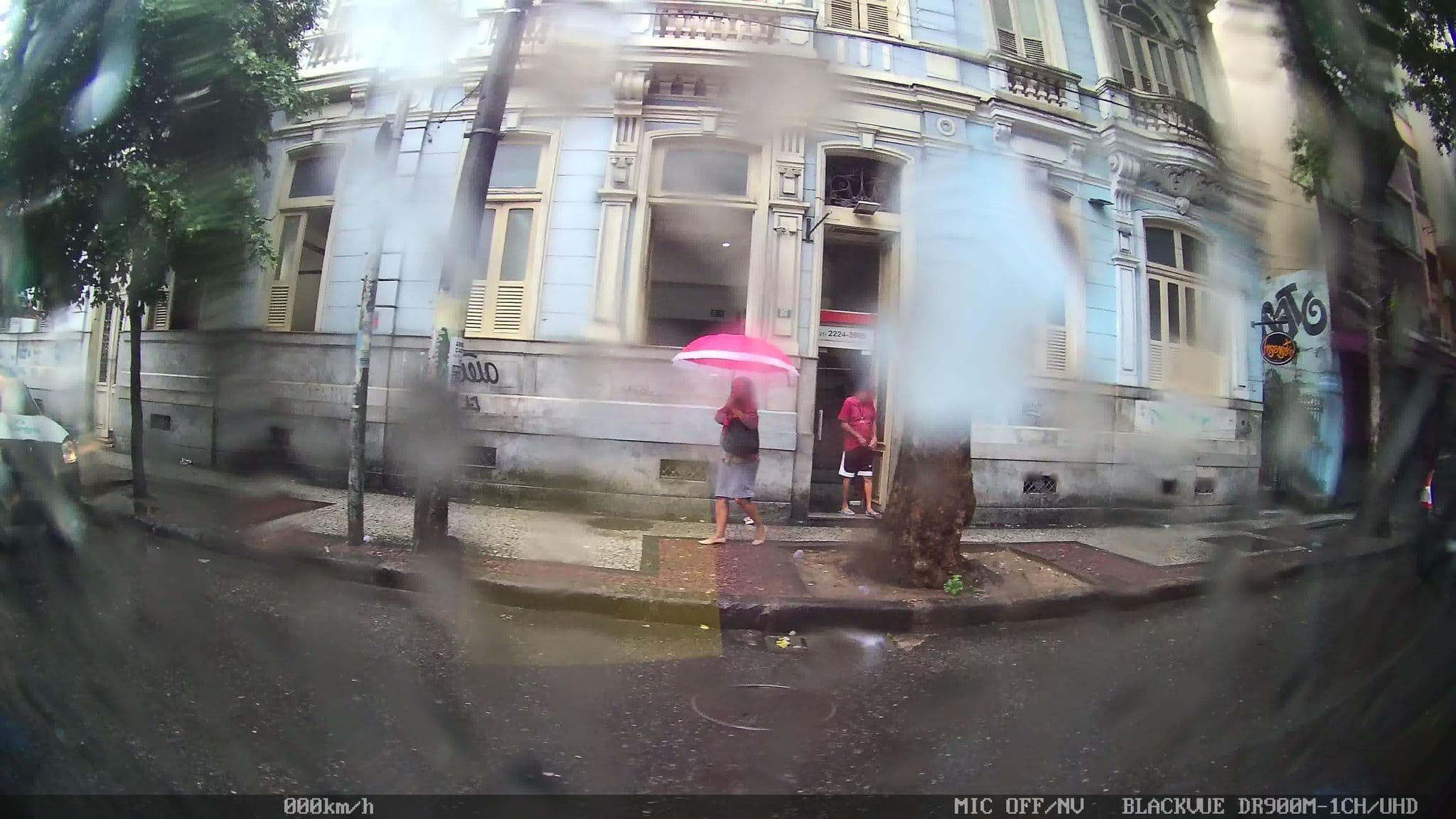 Street view near Hotel Mundo Novo, Rio de Janeiro — © kaart_2 (CC BY-SA · Mapillary)