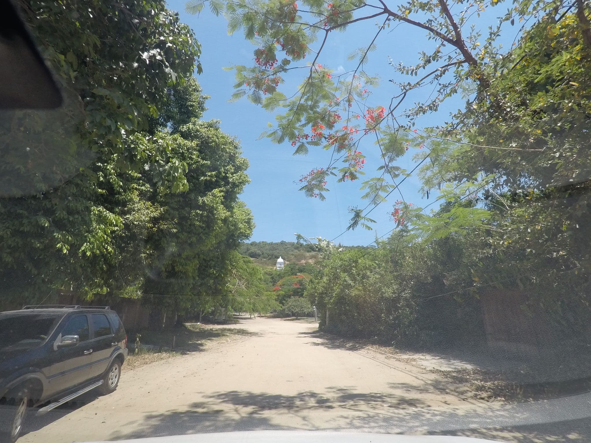 Street view near ZM Suites, Niterói — © thierryajeaniphone (CC BY-SA · Mapillary)