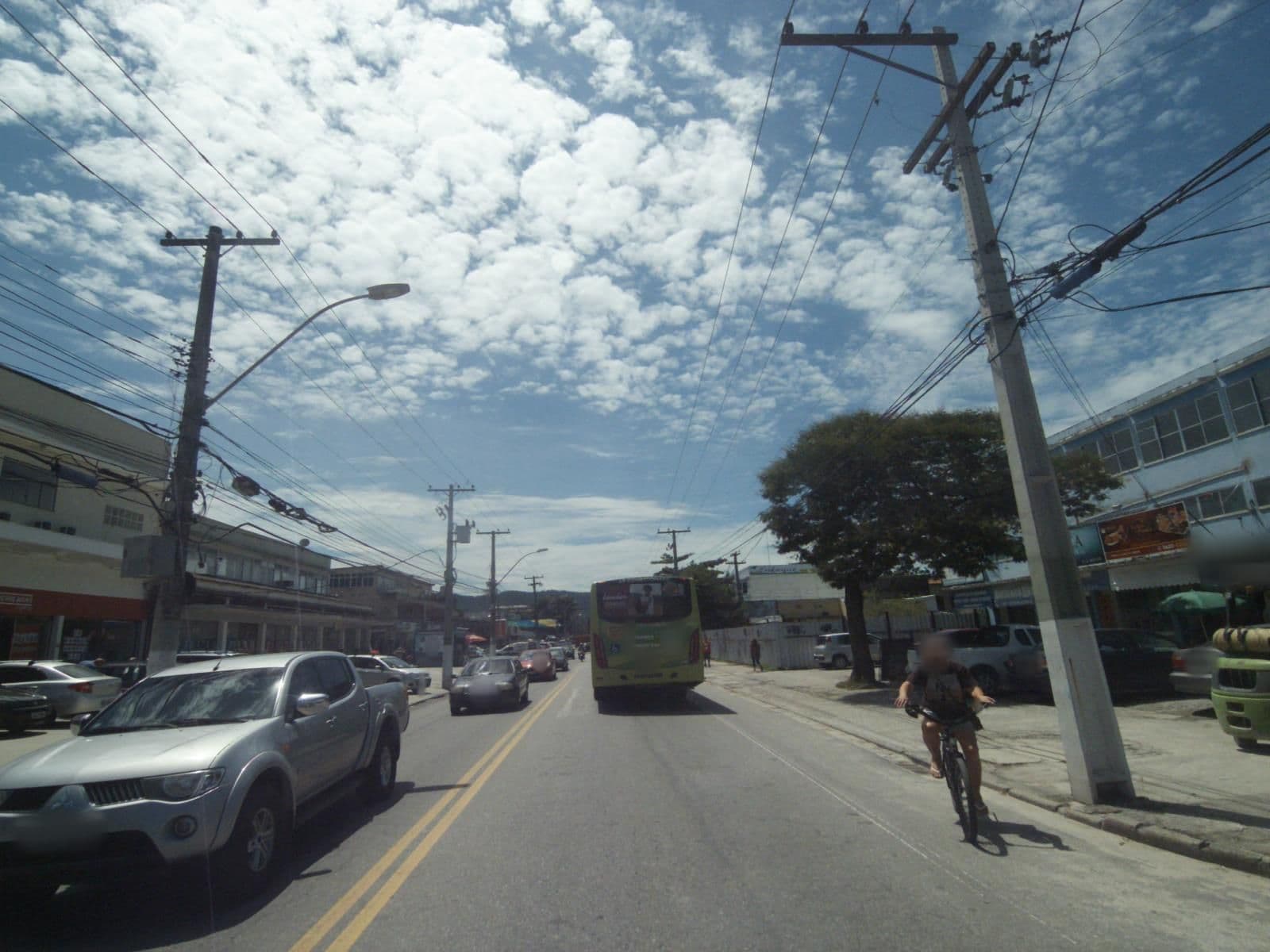 Street view near Dri Guest House Itaipu, Niterói — © projevias (CC BY-SA · Mapillary)