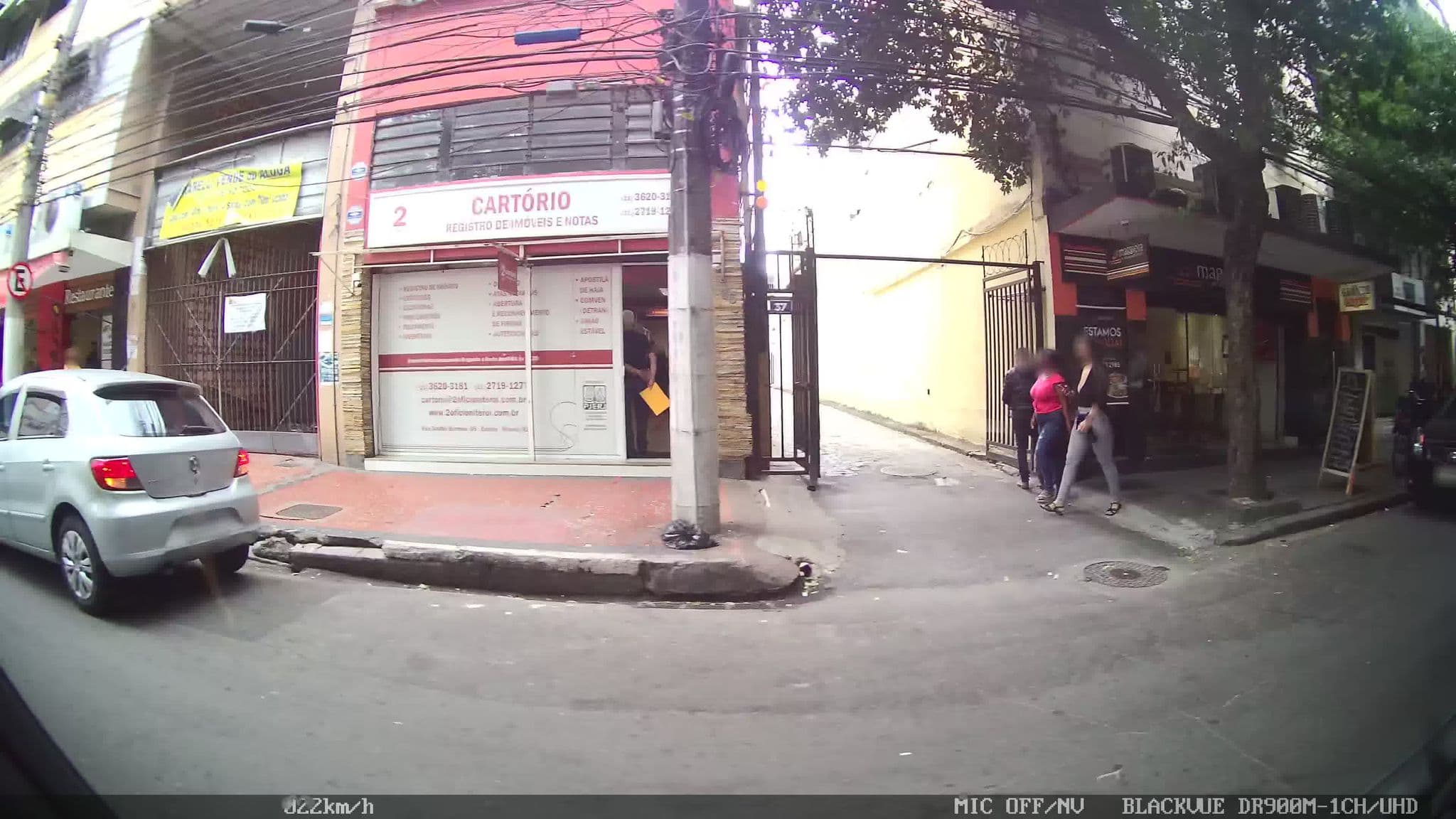 Street view near Grande Hotel, Niterói — © kaart_2 (CC BY-SA · Mapillary)