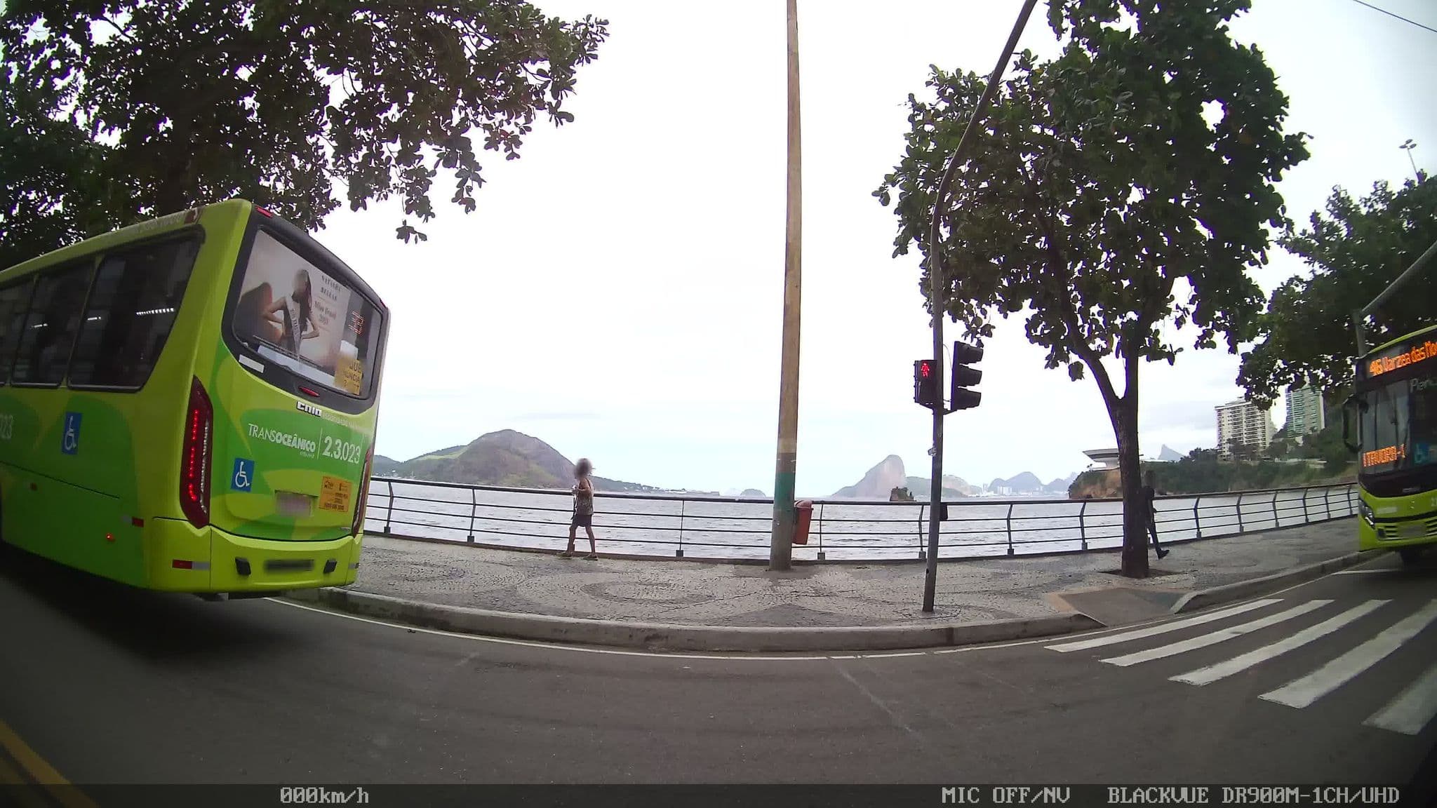 Street view near Lovely Niteroi, Niterói — © kaart_2 (CC BY-SA · Mapillary)