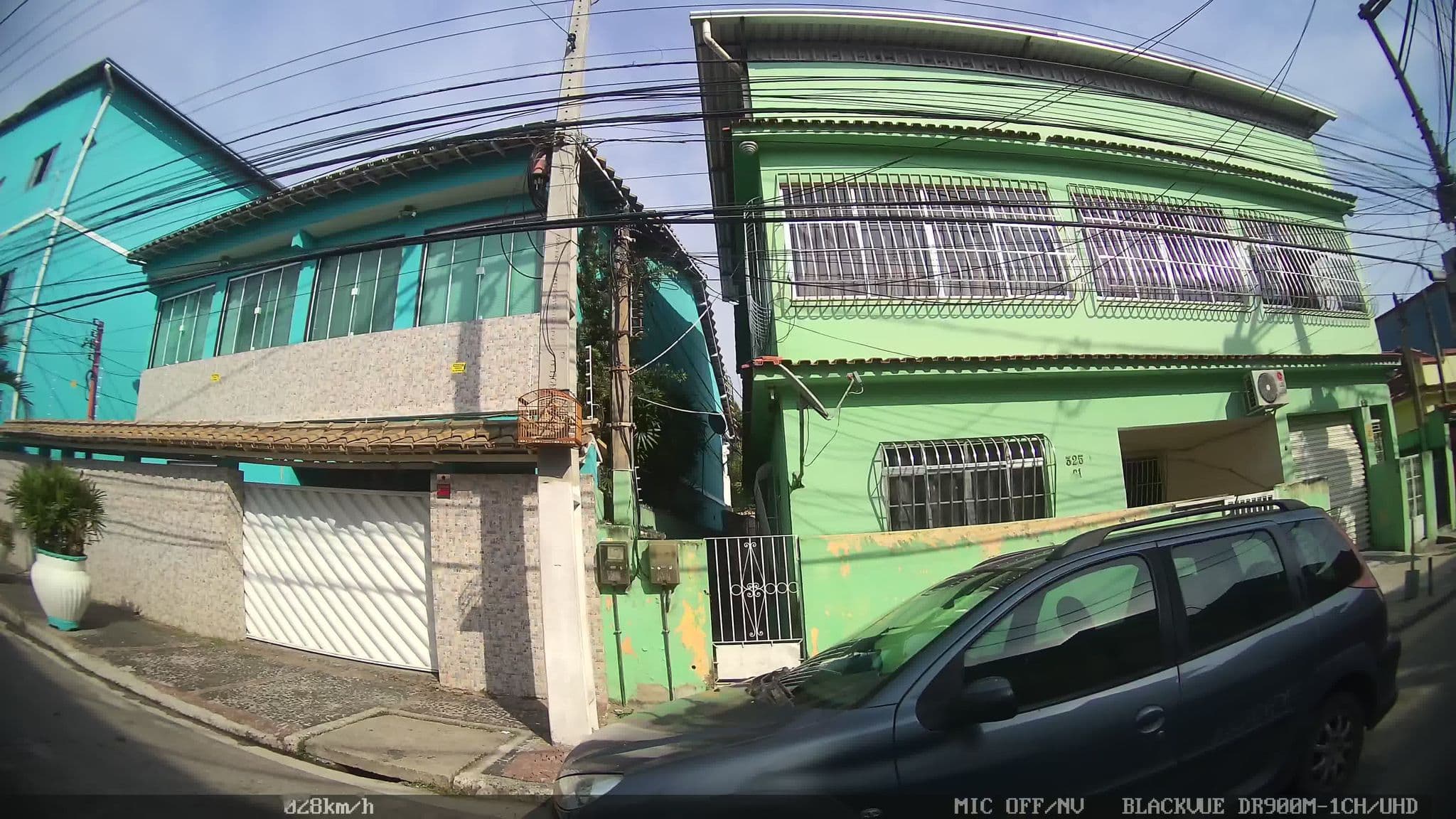 Street view near Marítimos Offshore, Niterói — © kaart_2 (CC BY-SA · Mapillary)