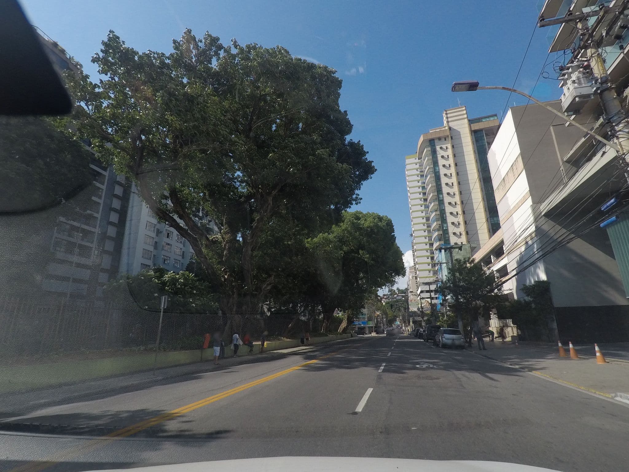 Street view near H Niterói Hotel, Niterói — © thierryajeaniphone (CC BY-SA · Mapillary)