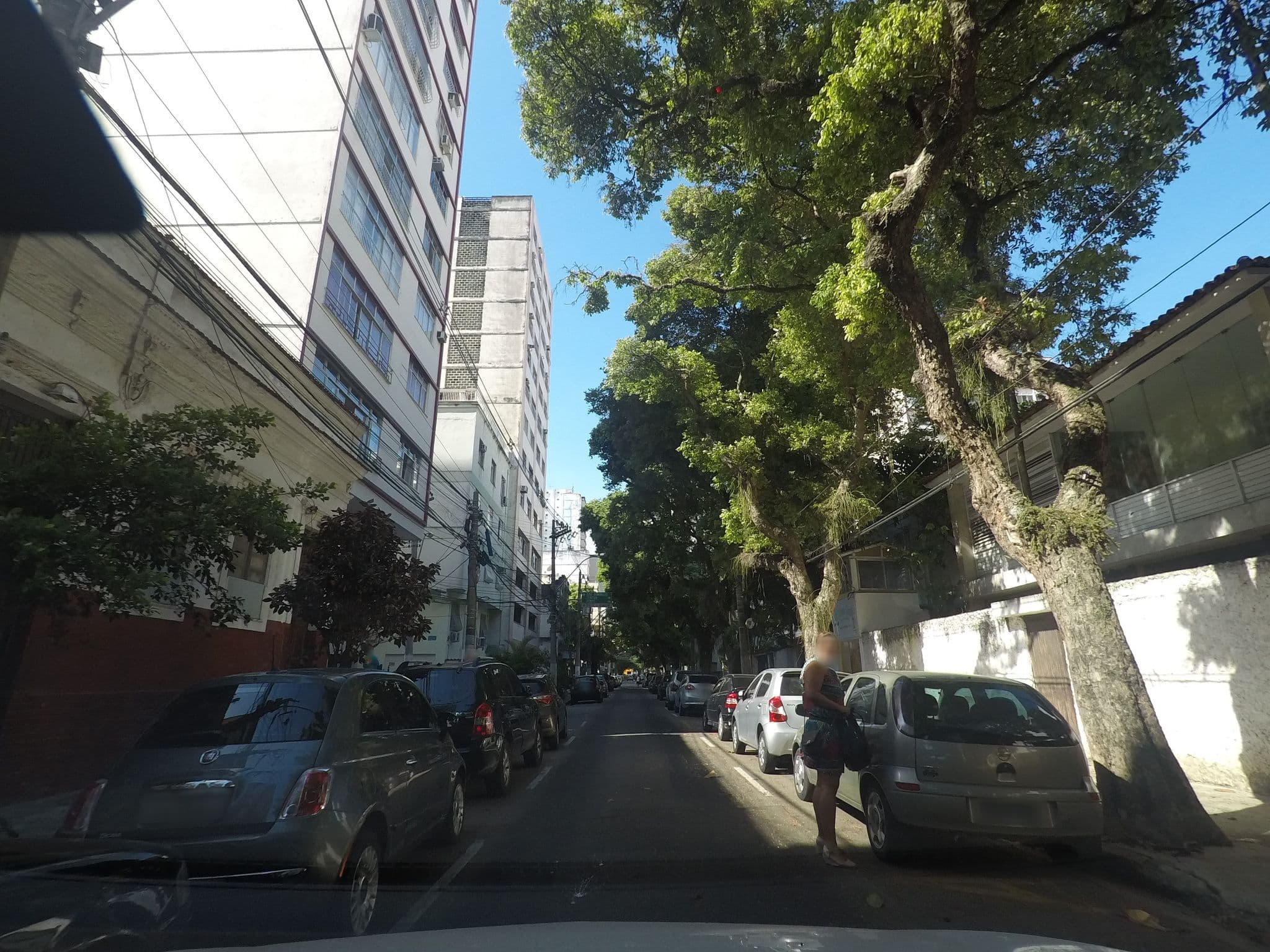 Street view near Apartamento Inga, Niterói — © thierryajeaniphone (CC BY-SA · Mapillary)