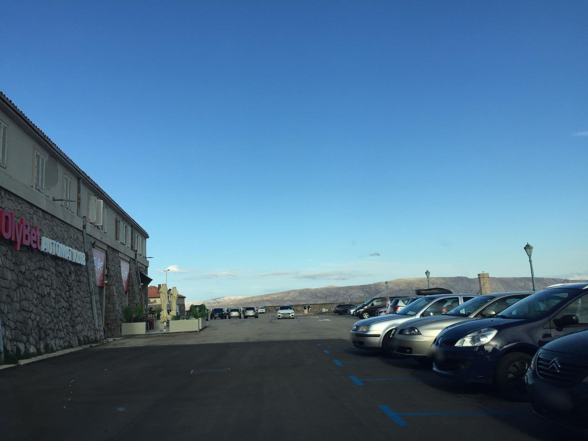 Street view near Art Hotel, Senj — © igorzo (CC BY-SA · Mapillary)
