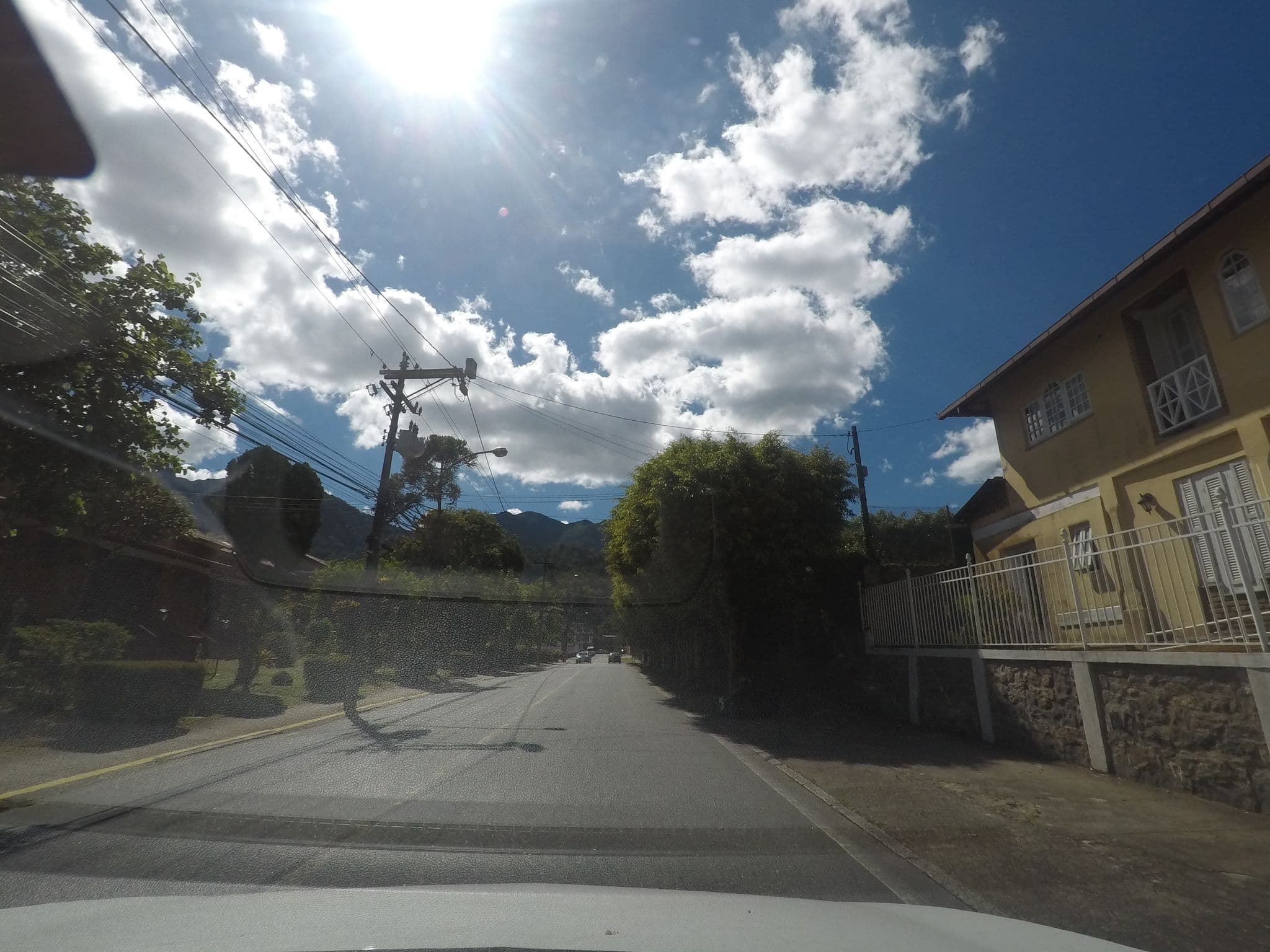 Street view near Pousada Meu Repouso, Teresópolis — © marciosampaio (CC BY-SA · Mapillary)