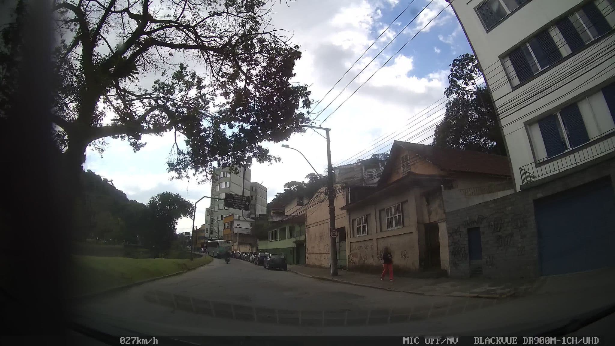 Street view near Pousada Charme da Serra, Petrópolis — © kaart_2 (CC BY-SA · Mapillary)