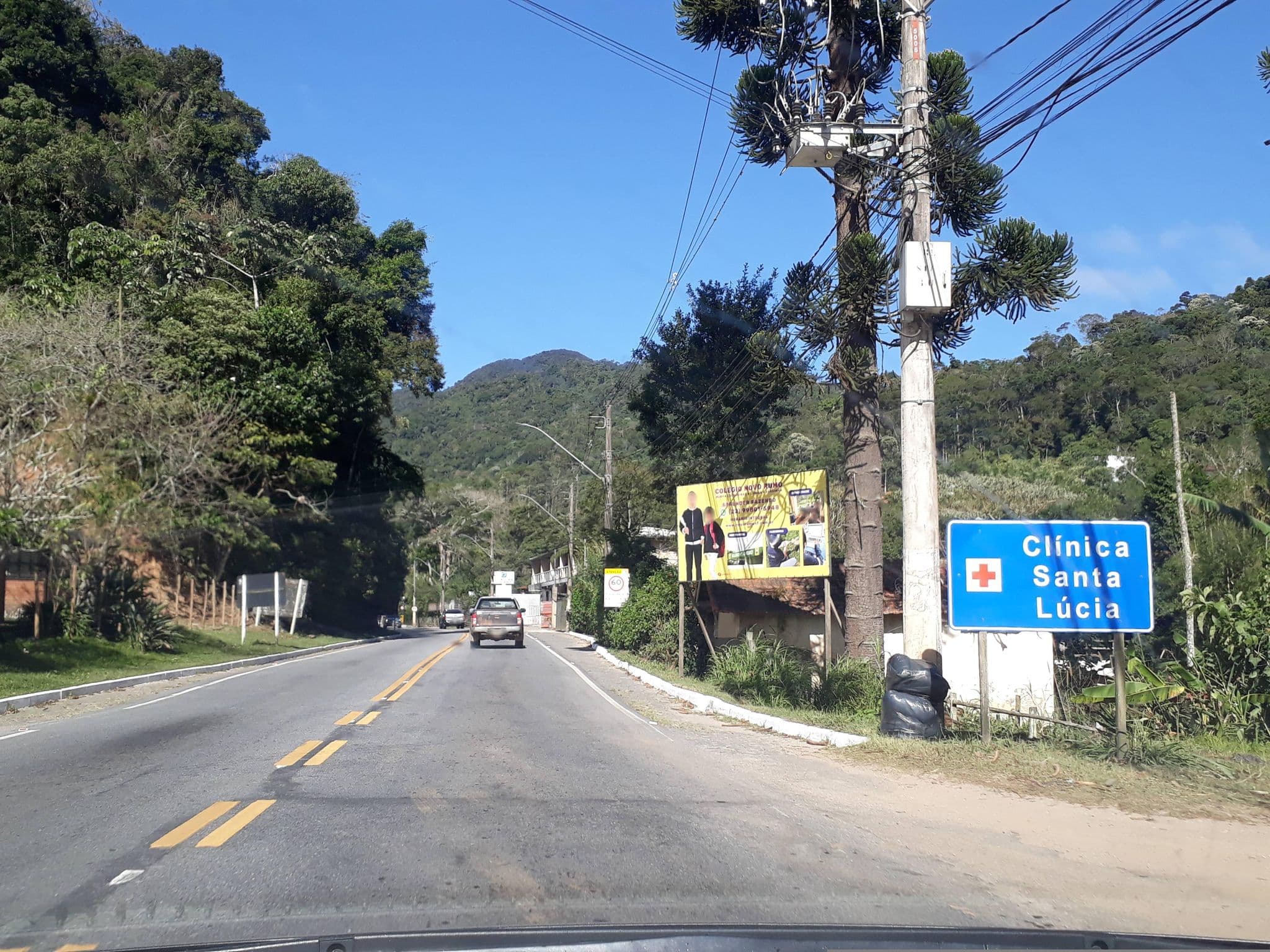 Street view near Pousada Reserva do Manaca, Nova Friburgo — © fidelisassis (CC BY-SA · Mapillary)