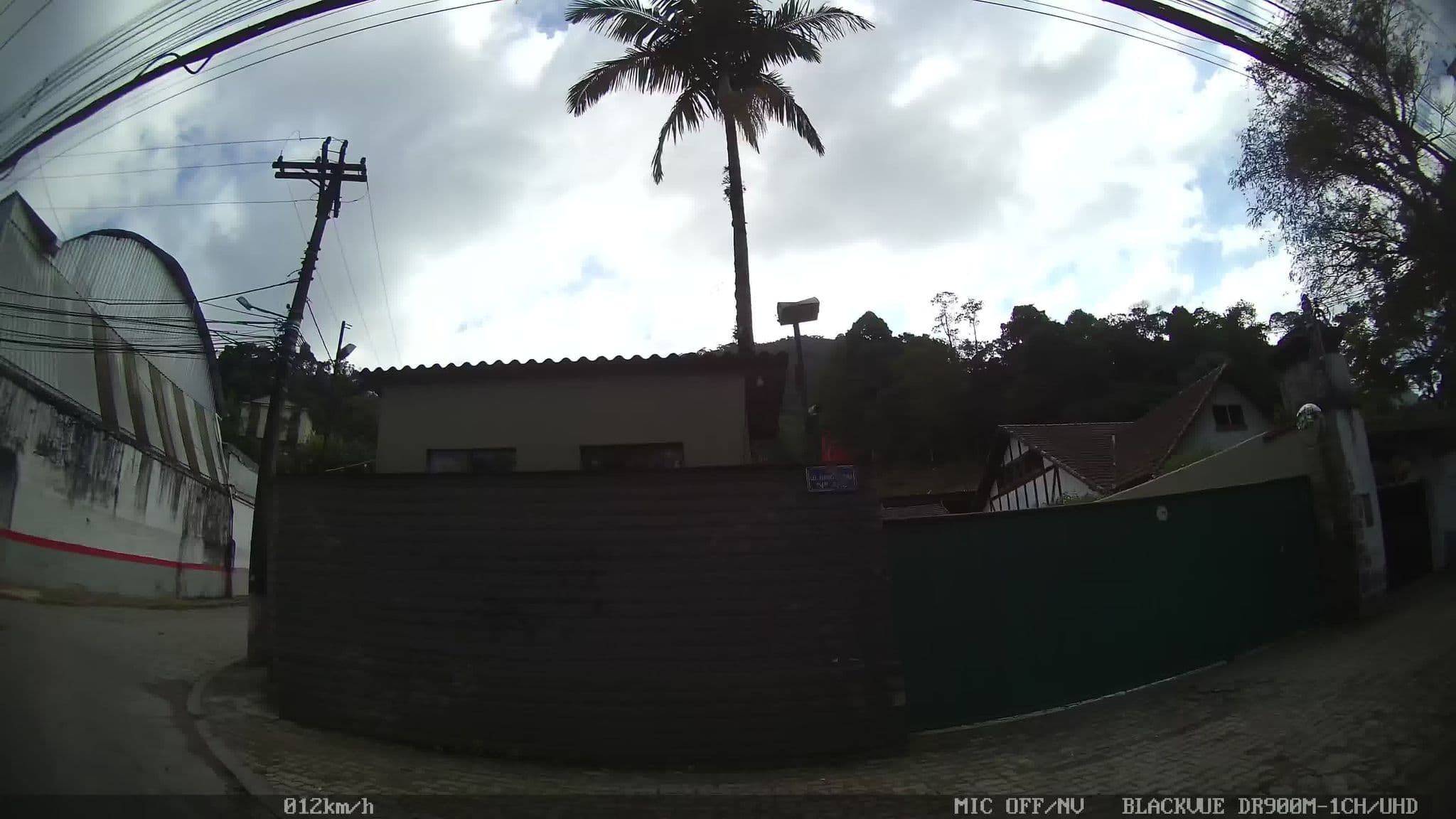 Street view near Hospedaria Nossa Senhora da Glória, Petrópolis — © kaart_1 (CC BY-SA · Mapillary)