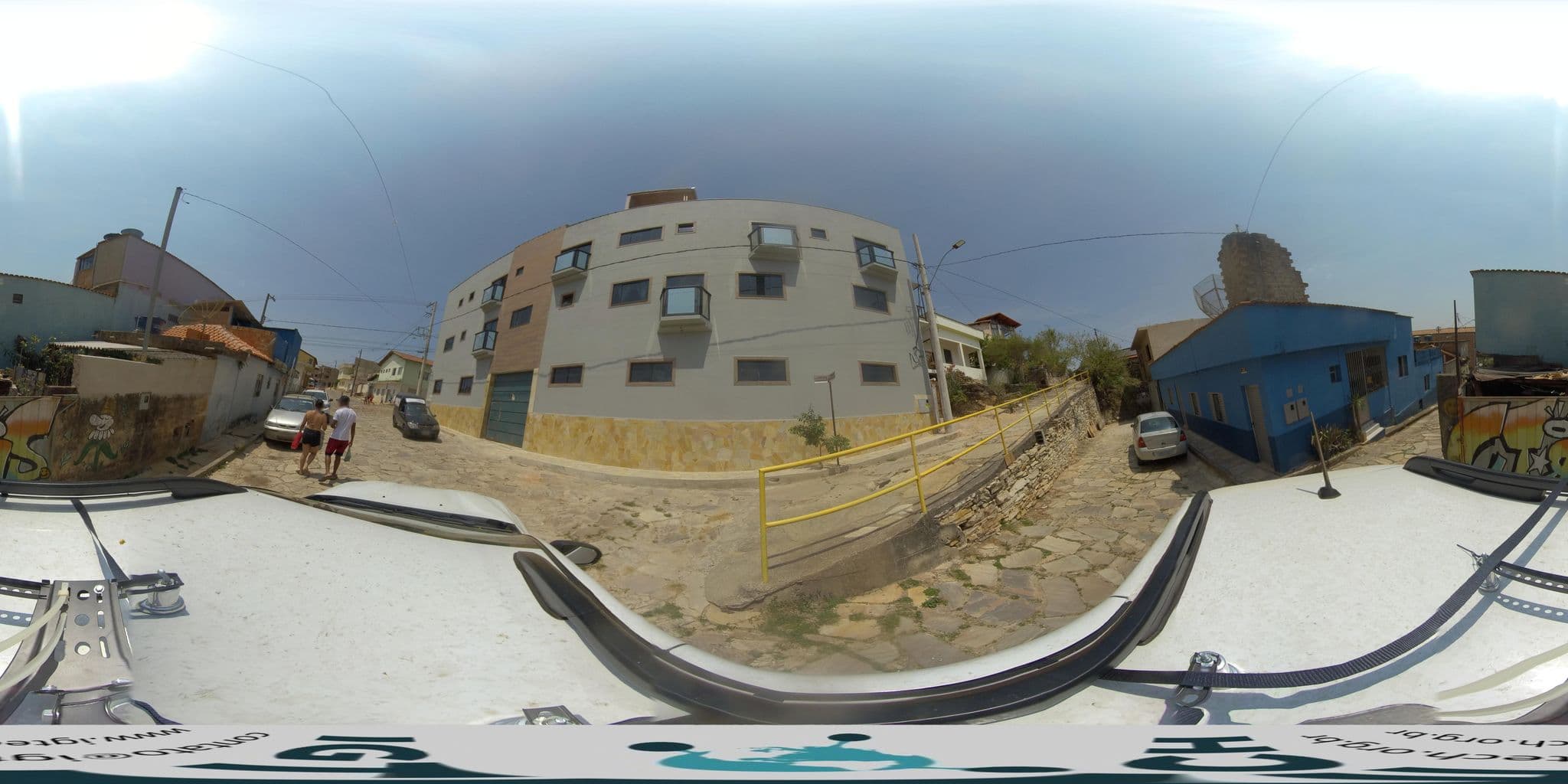 Street view near Hostel Peregrinos, São Thomé das Letras — © guigandra (CC BY-SA · Mapillary)