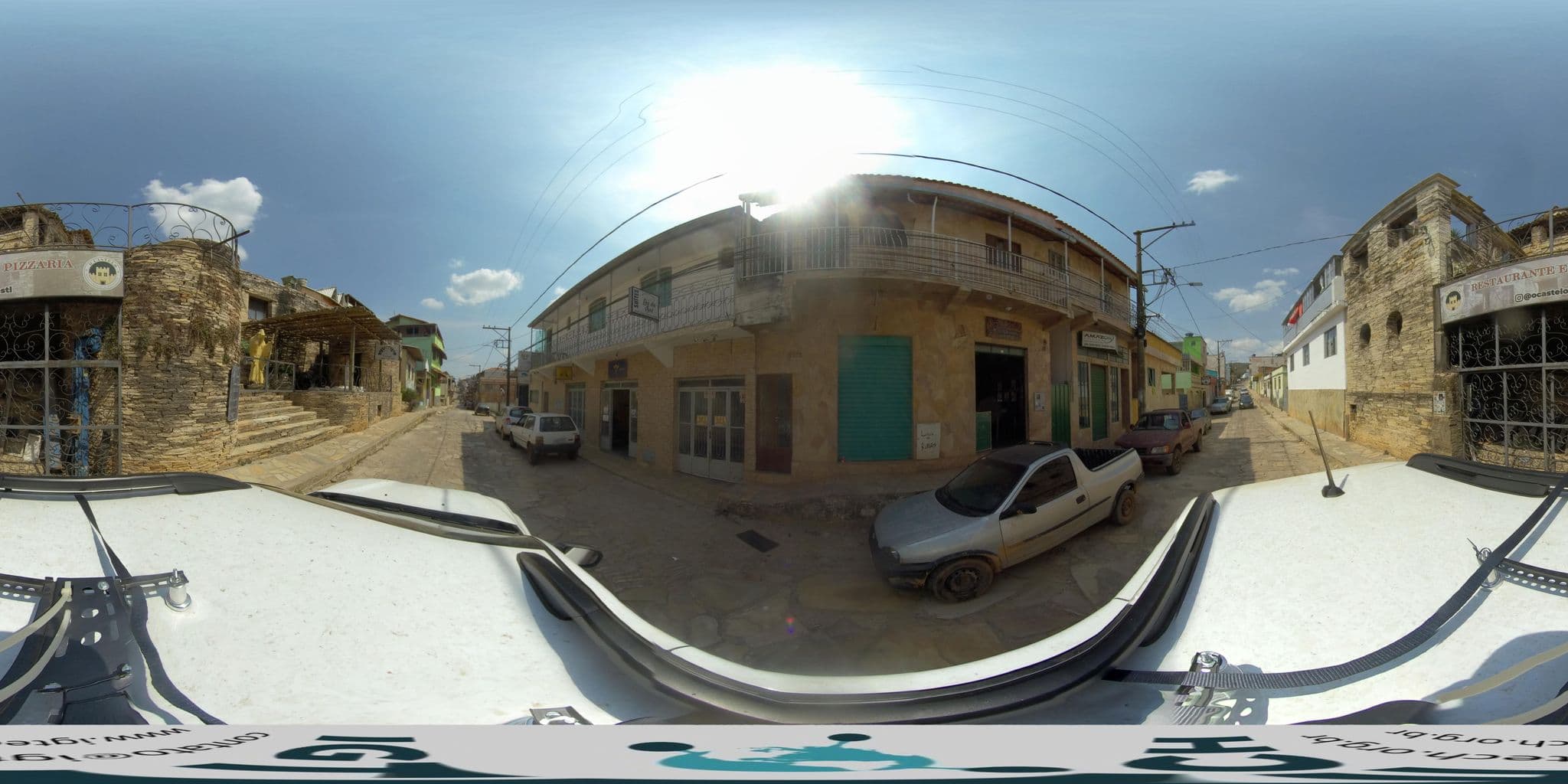 Street view near Pousada Maha-Mantra, São Thomé das Letras — © guigandra (CC BY-SA · Mapillary)