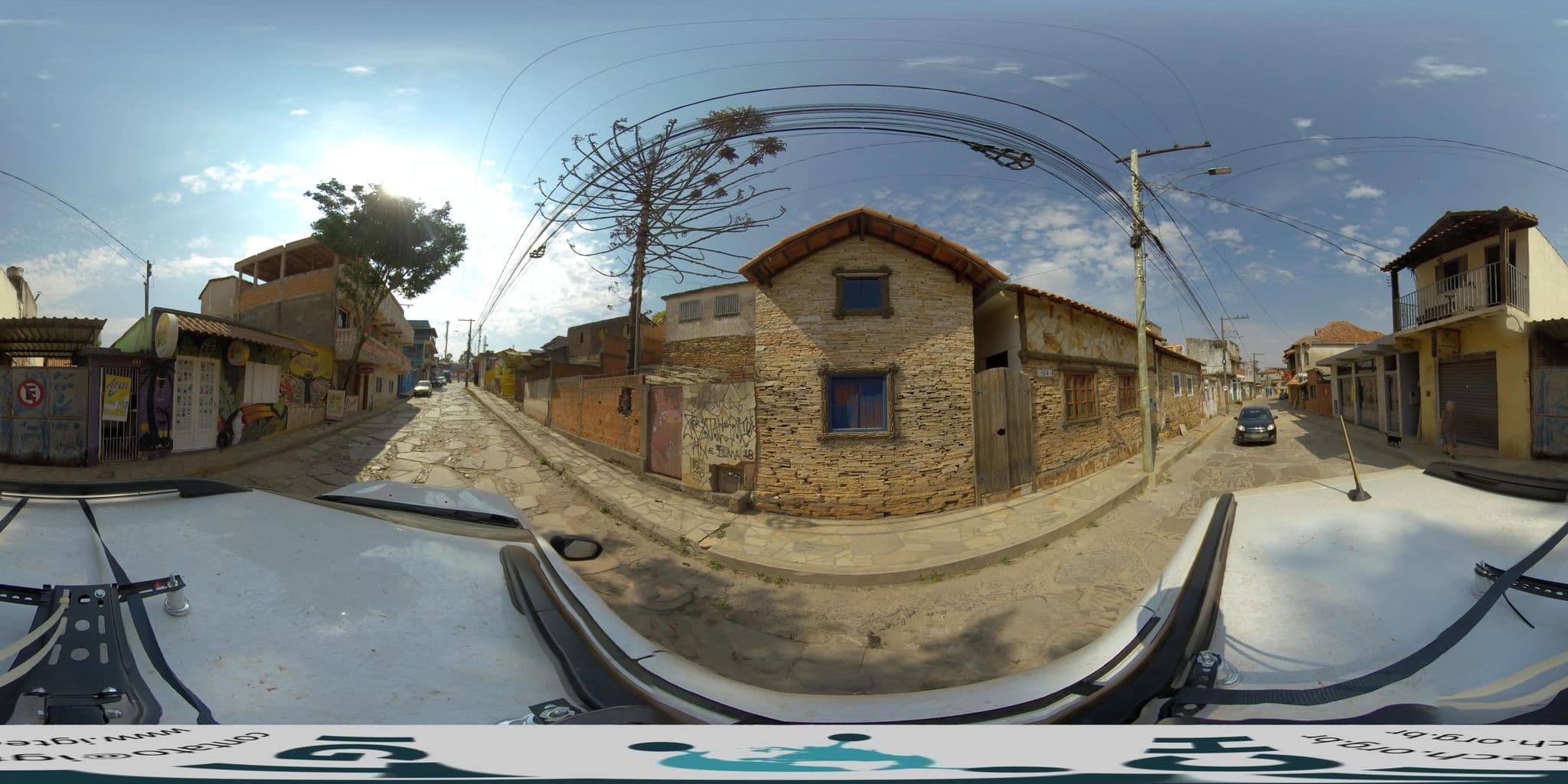Street view near Casa da Elisângela, São Thomé das Letras — © guigandra (CC BY-SA · Mapillary)