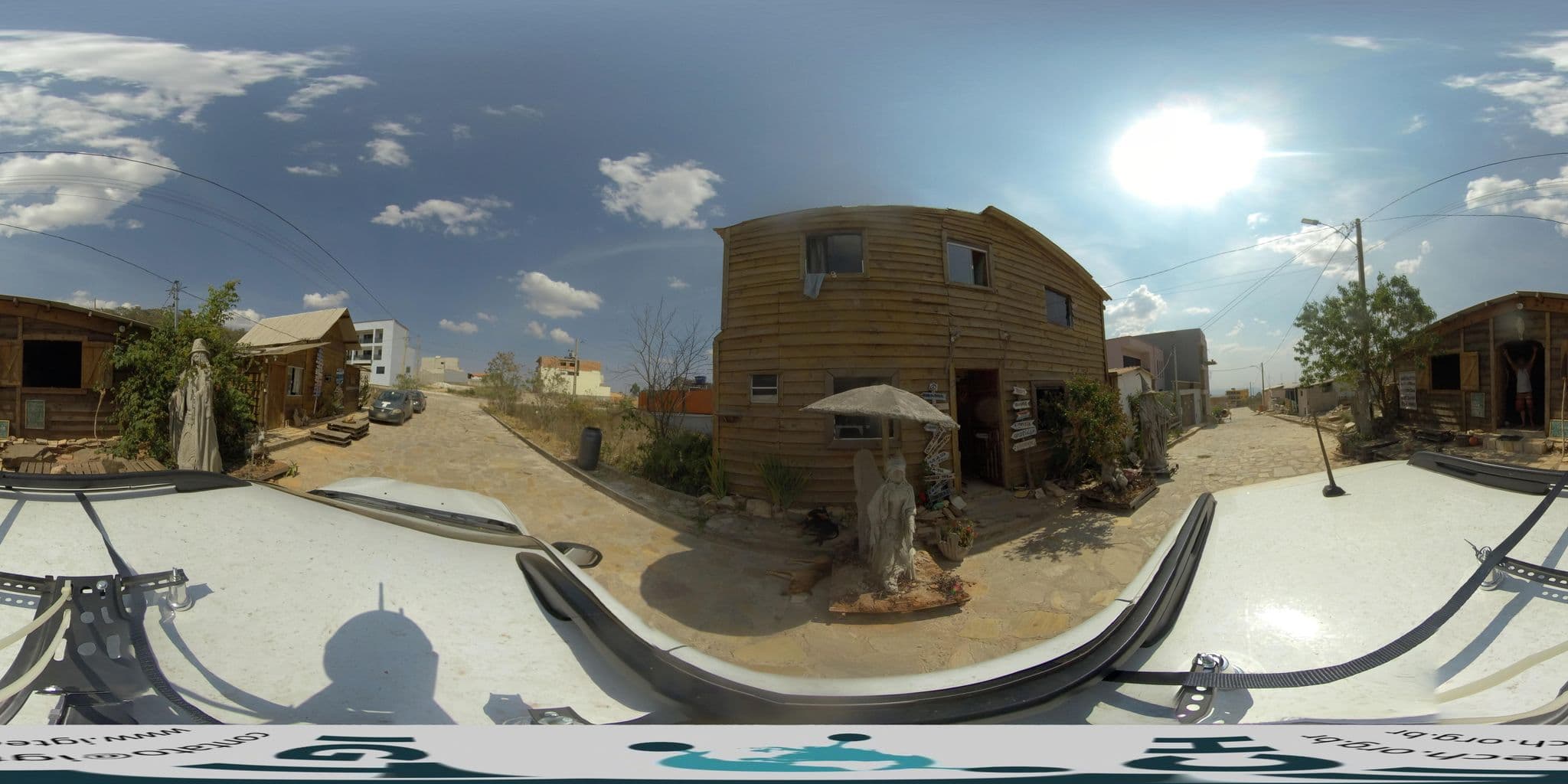 Street view near Pousada Canto Da Montanha, São Thomé das Letras — © guigandra (CC BY-SA · Mapillary)