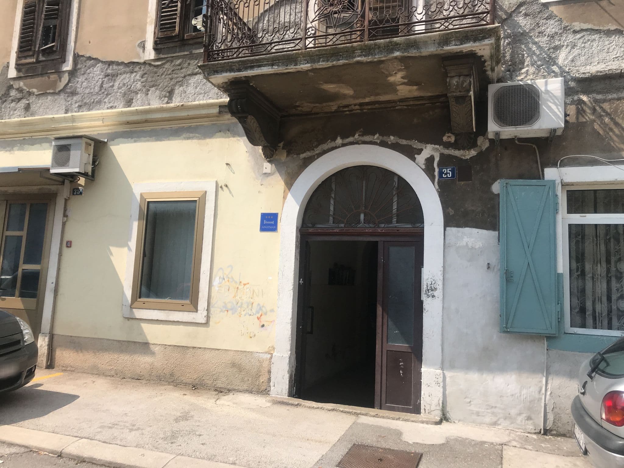 Street view near Prenočište "Kod Duje", Rijeka — © ziwei (CC BY-SA · Mapillary)