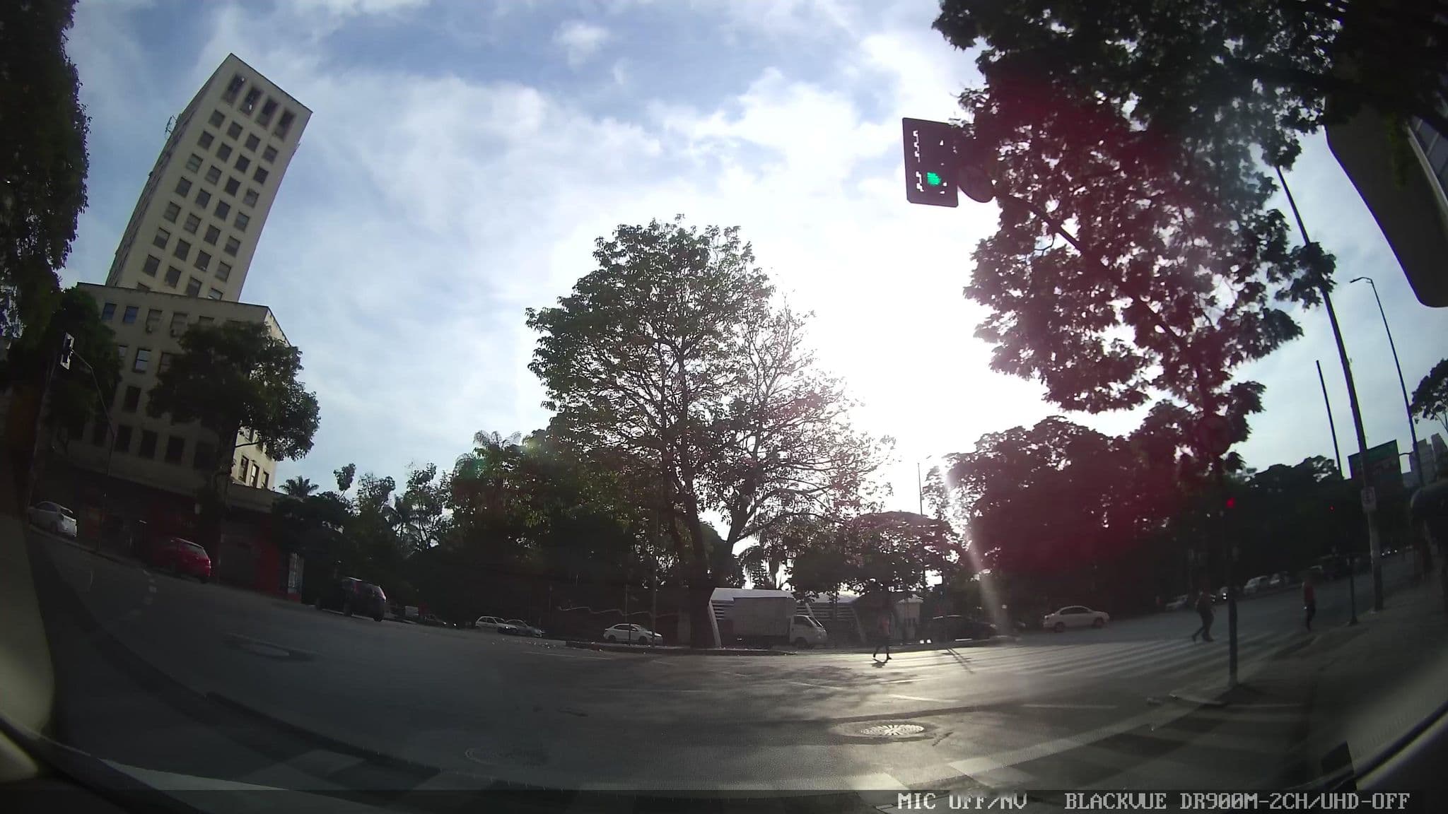 Street view near Hotel Othon Palace, Belo Horizonte — © marciosampaio (CC BY-SA · Mapillary)