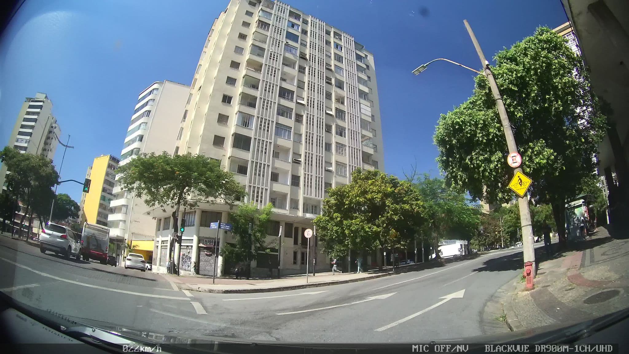 Street view near Hotel Arco, Belo Horizonte — © kaart_2 (CC BY-SA · Mapillary)