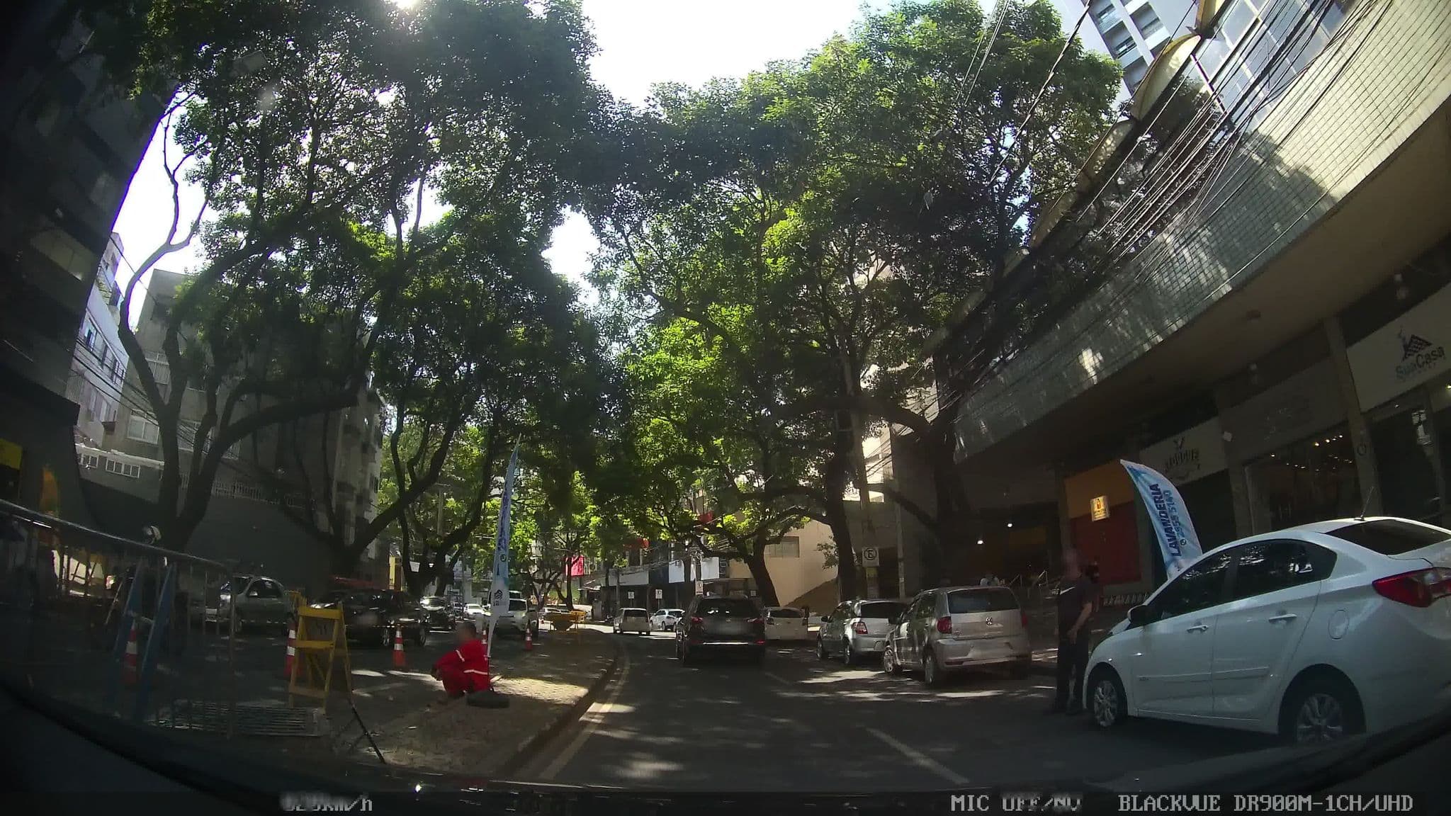 Street view near Praia, Belo Horizonte — © kaart_2 (CC BY-SA · Mapillary)