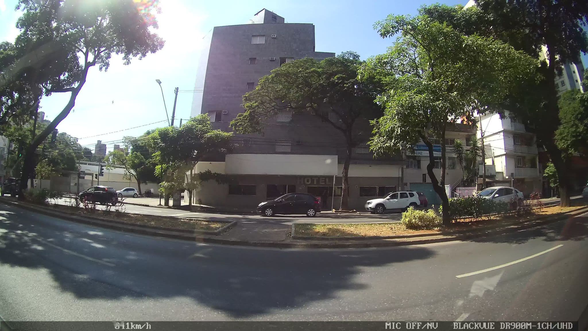 Street view near Suite Junior 711, Belo Horizonte — © kaart_2 (CC BY-SA · Mapillary)