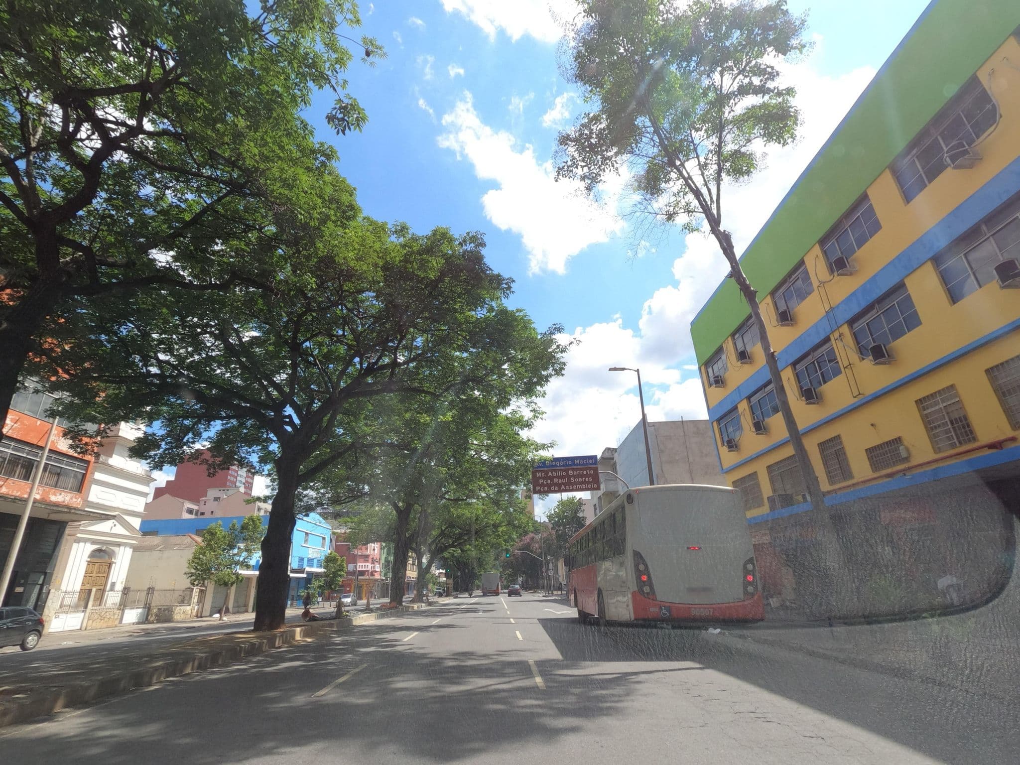 Street view near Oyo Gmatos, Belo Horizonte — © MuitoAlemdasFronteiras (CC BY-SA · Mapillary)