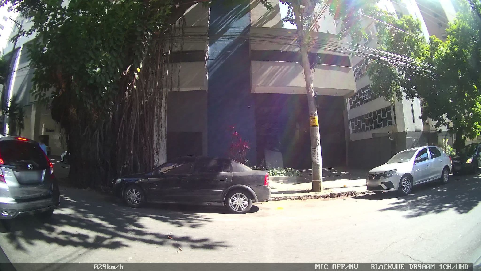 Street view near Ibis Budget, Belo Horizonte — © kaart_2 (CC BY-SA · Mapillary)