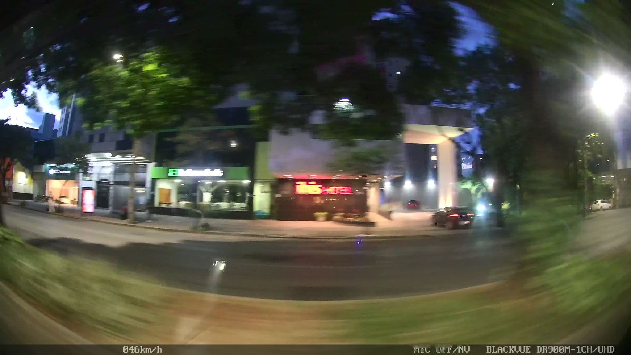 Street view near Restaurante Ibis, Belo Horizonte — © kaart_2 (CC BY-SA · Mapillary)