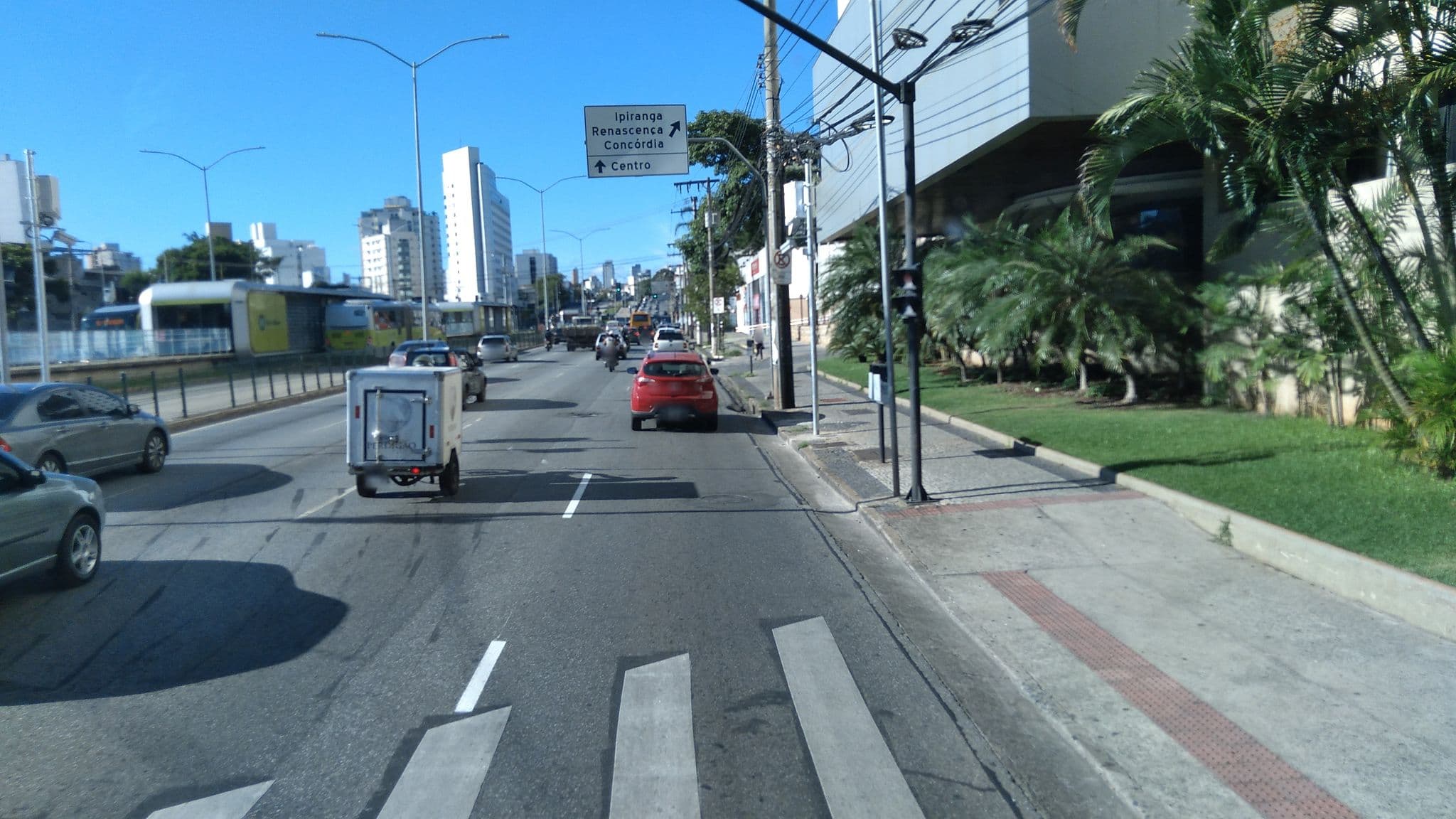 Street view near room 313, Belo Horizonte — © EngMurilloCarvalho (CC BY-SA · Mapillary)