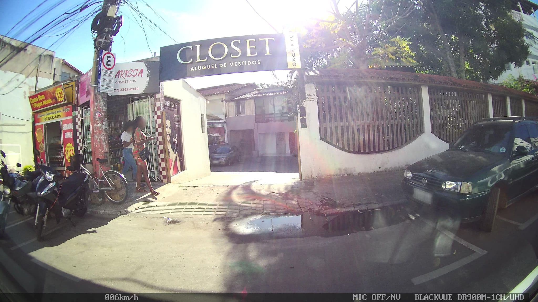 Street view near Hotel Pousada Tropical, Guarapari — © kaart_2 (CC BY-SA · Mapillary)