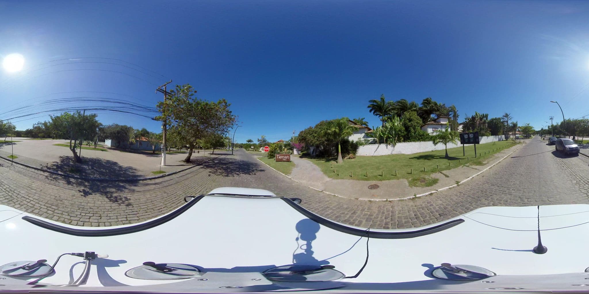 Street view near Taman Hotel, Armação dos Búzios — © 360 (CC BY-SA · Mapillary)