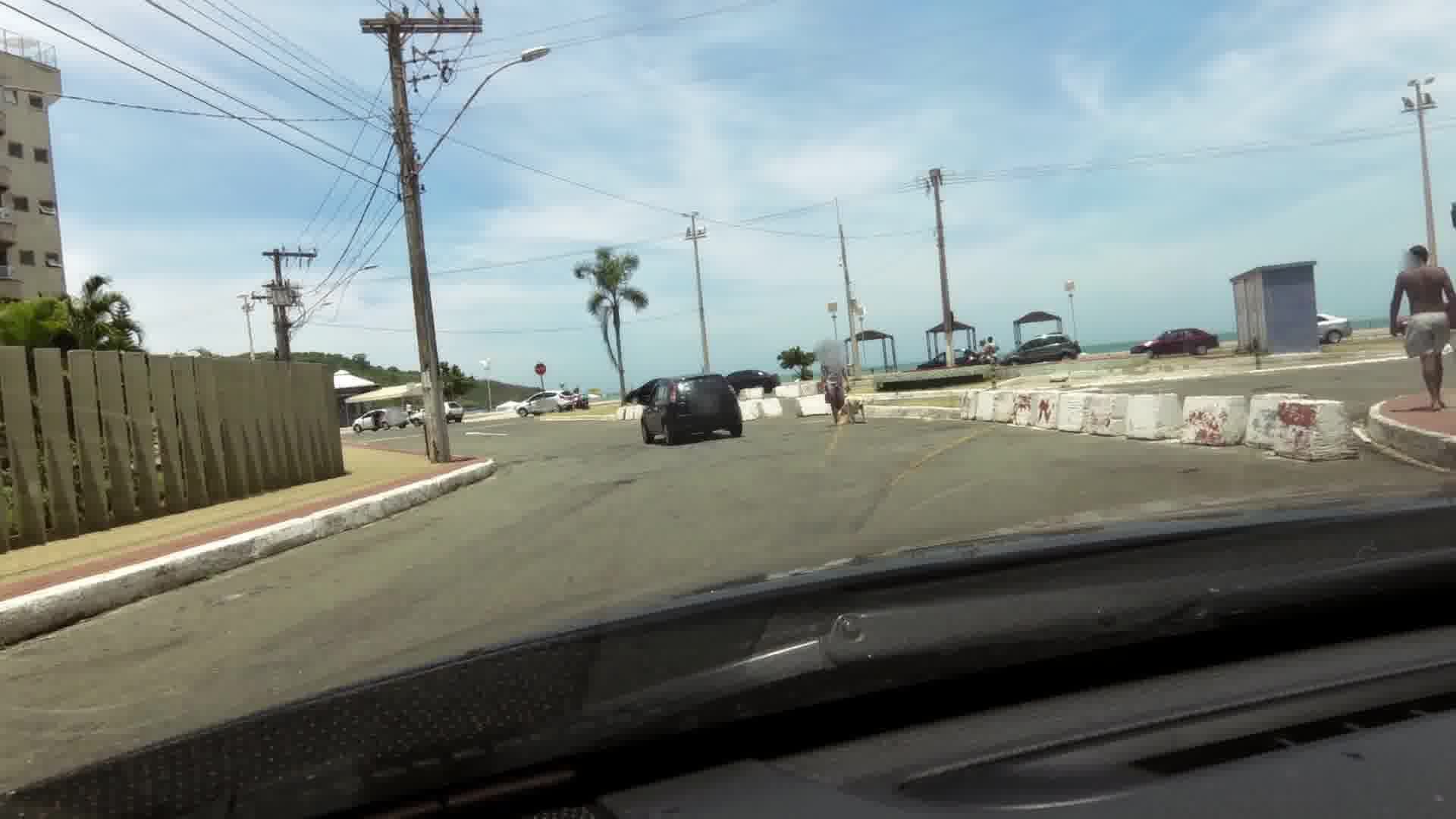 Street view near Pousada e Restaurante Kanimanbo, Guarapari — © skippern (CC BY-SA · Mapillary)