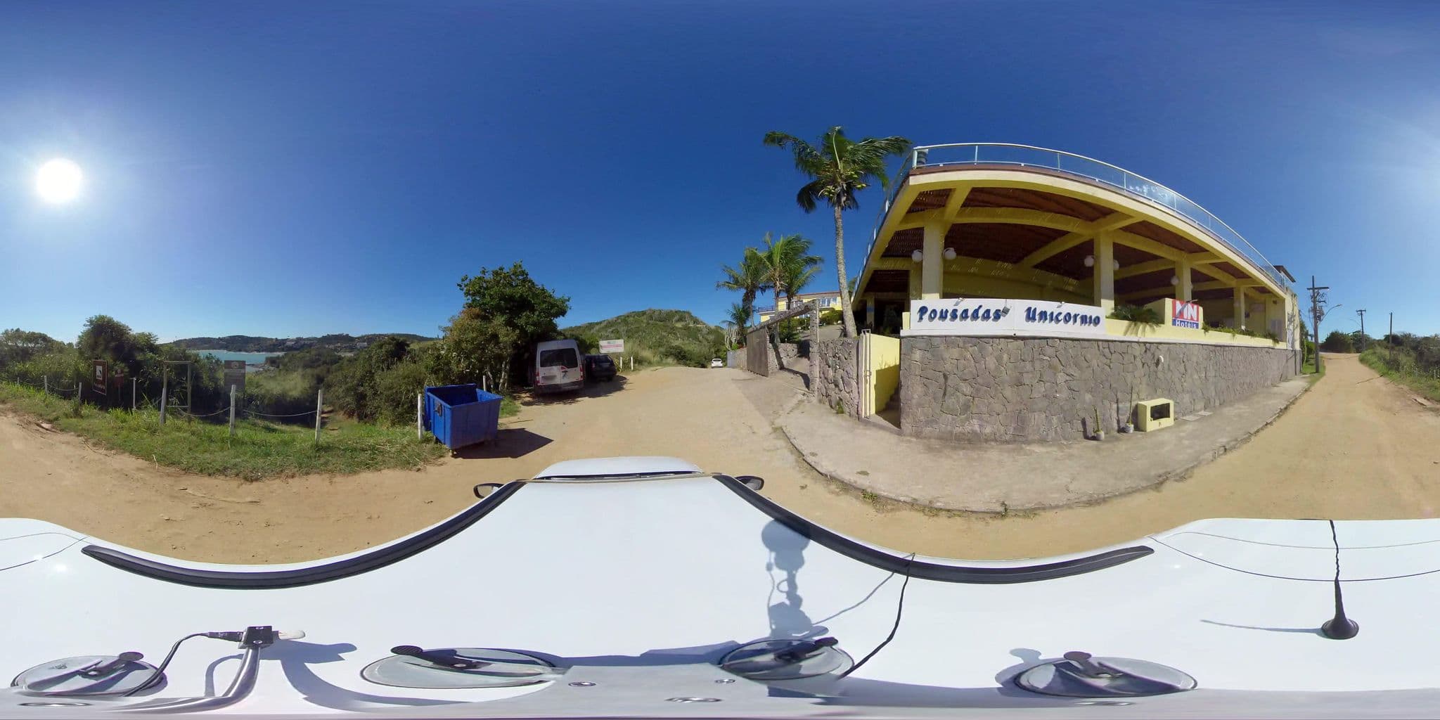 Street view near Unicornio & Spa By MN Hoteis, Armação dos Búzios — © 360 (CC BY-SA · Mapillary)