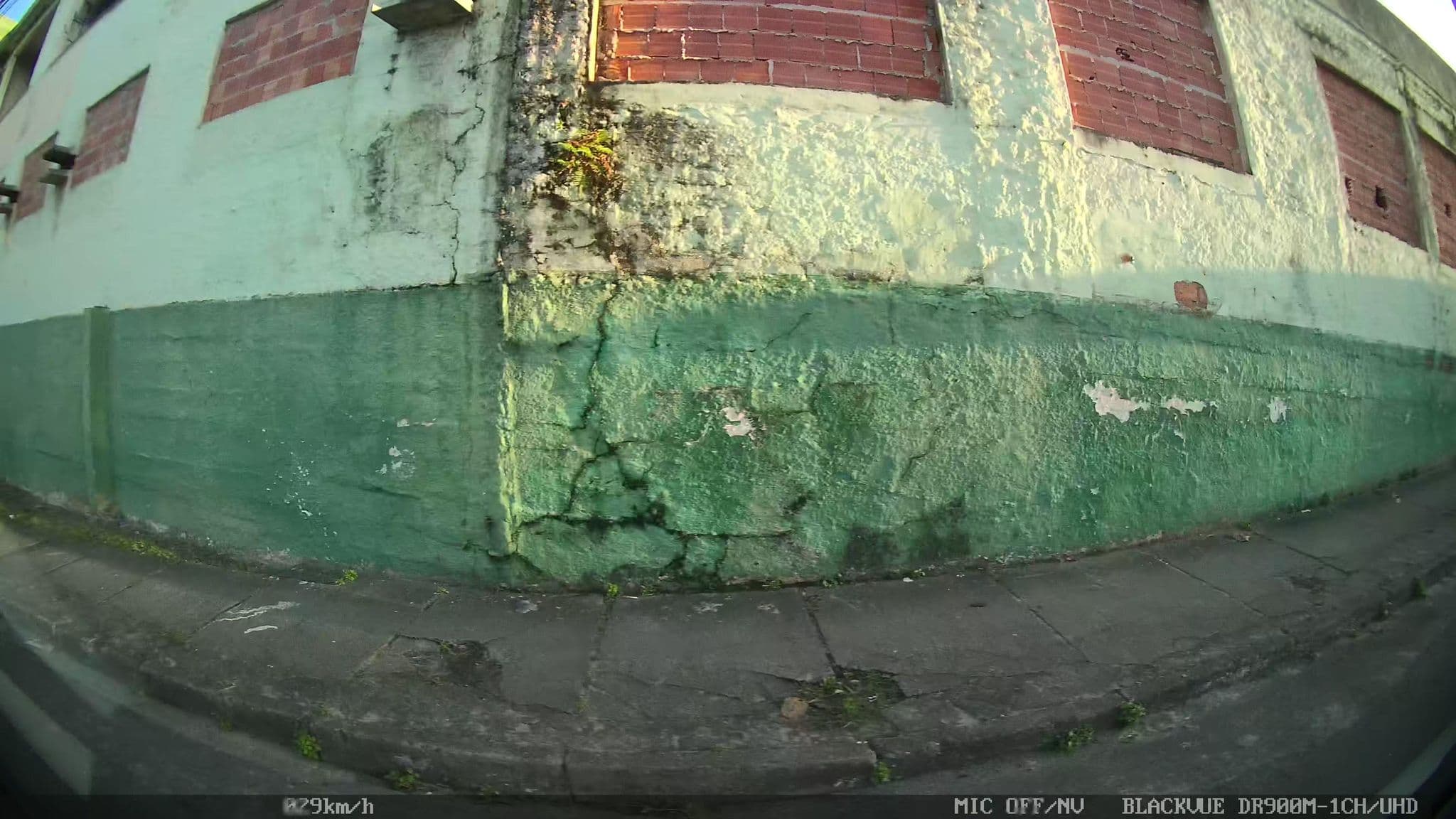 Street view near Hotel Bela Vista, Guarapari — © kaart_2 (CC BY-SA · Mapillary)