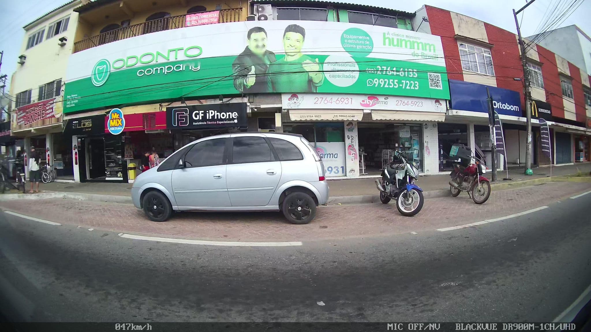 Street view near Ostrao Hotel - Primeiro Andar, Rio das Ostras — © kaart_2 (CC BY-SA · Mapillary)