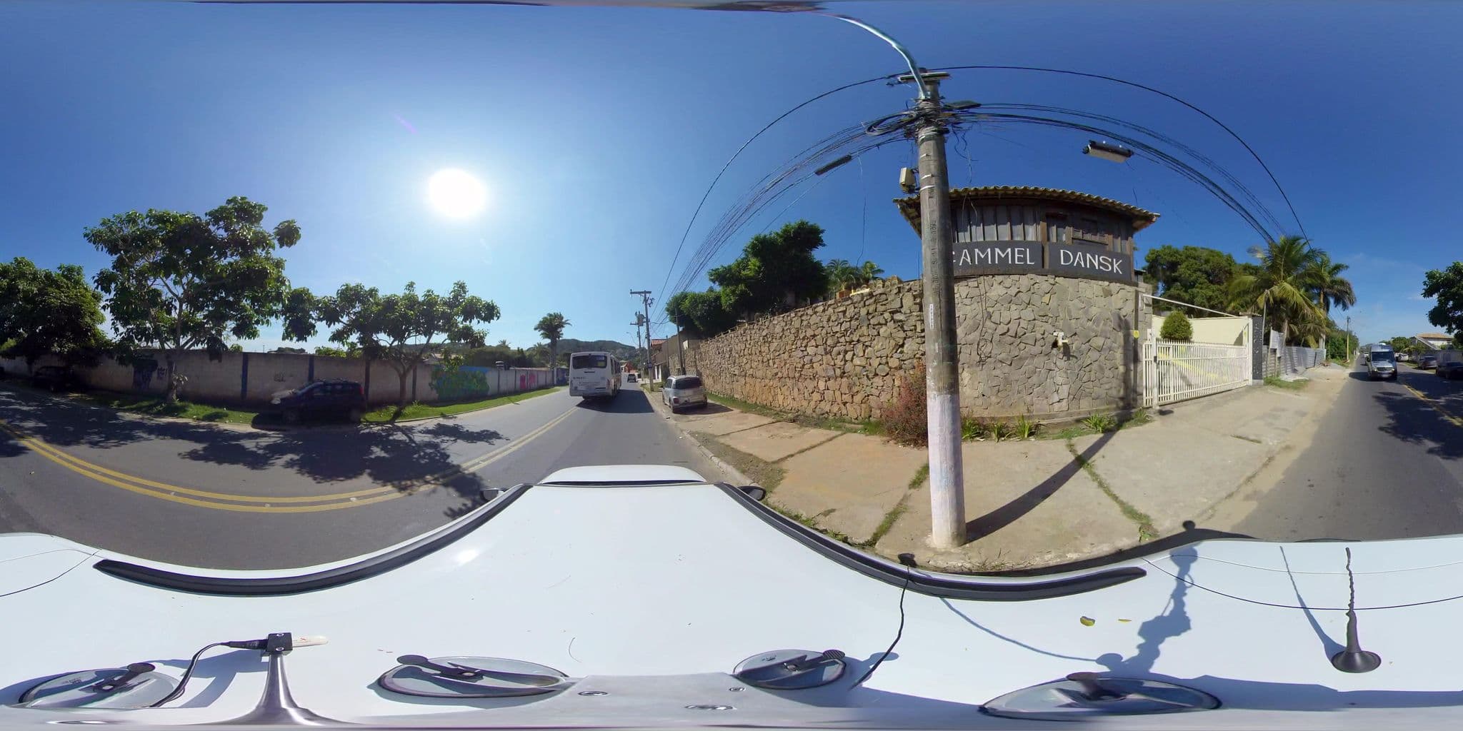 Street view near Gammel Dansk, Armação dos Búzios — © 360 (CC BY-SA · Mapillary)