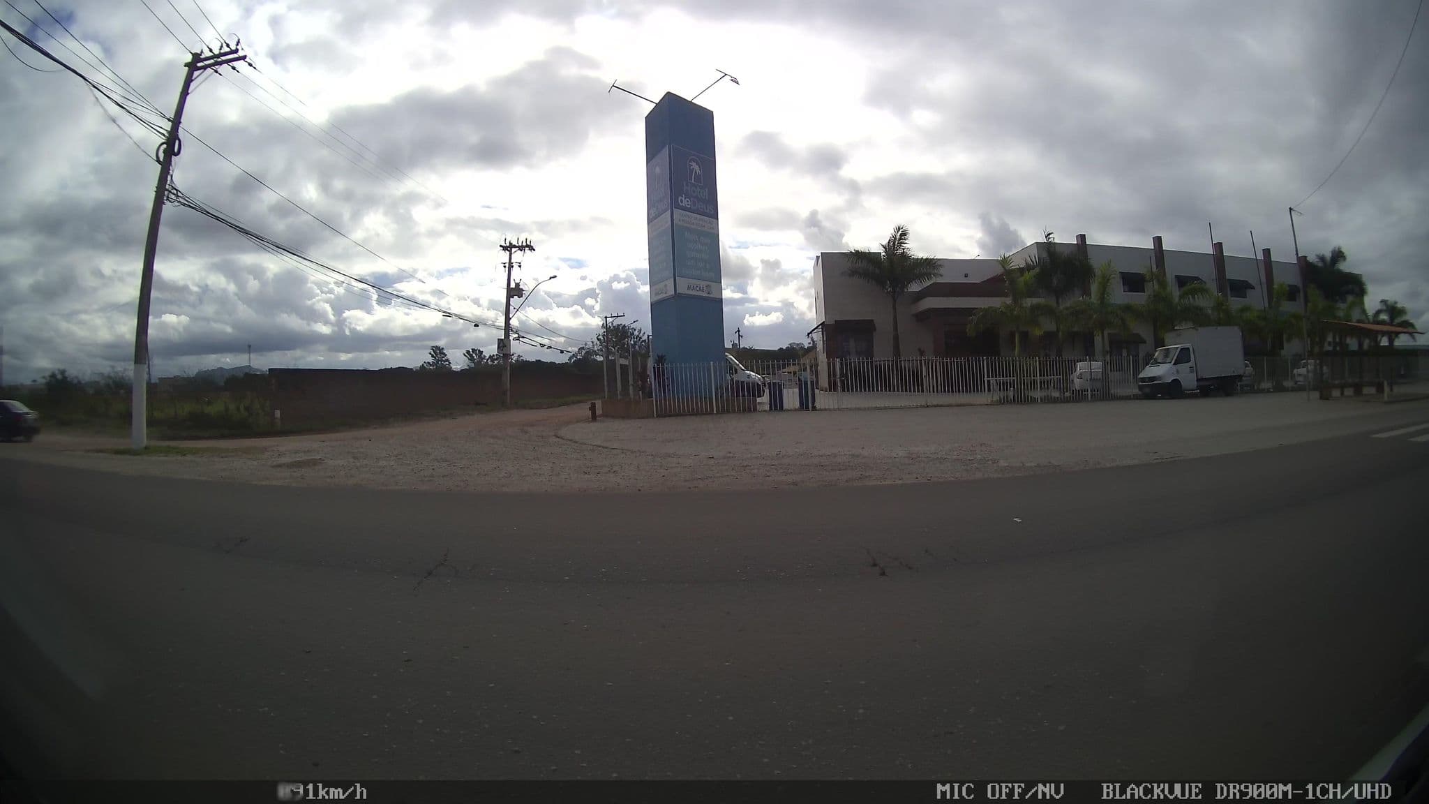 Street view near Via Norte Hotel & Eventos, Macaé — © kaart_2 (CC BY-SA · Mapillary)