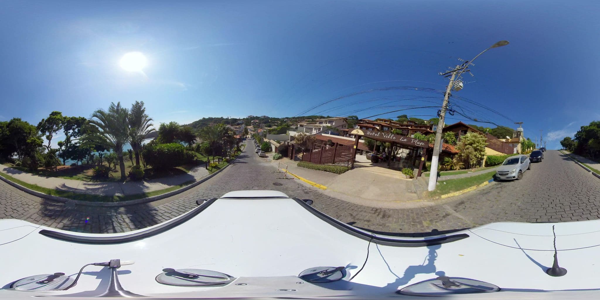 Street view near Hotel Ville La Plage, Armação dos Búzios — © 360 (CC BY-SA · Mapillary)