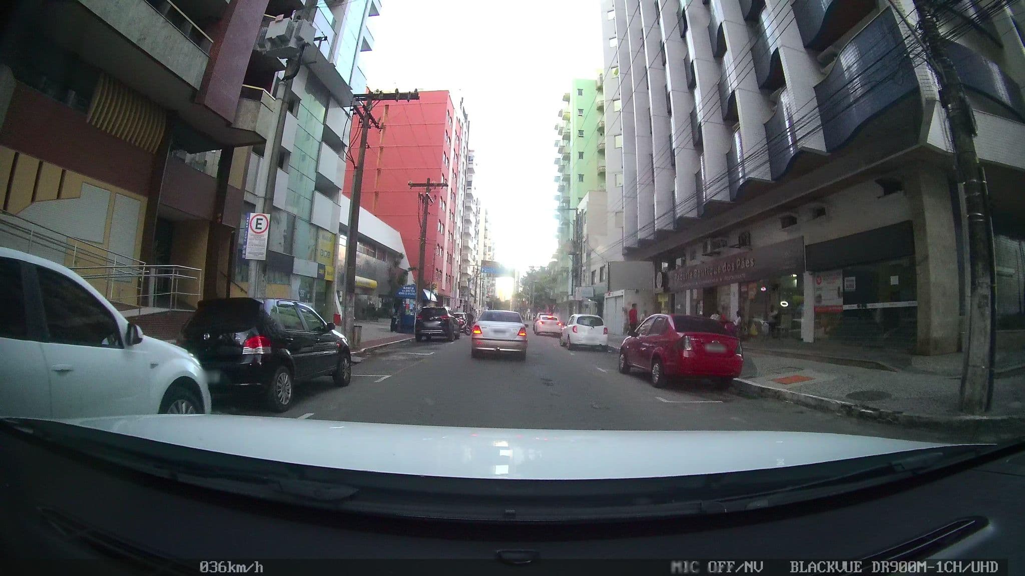 Street view near Hotur Hotel, Guarapari — © kaart_2 (CC BY-SA · Mapillary)