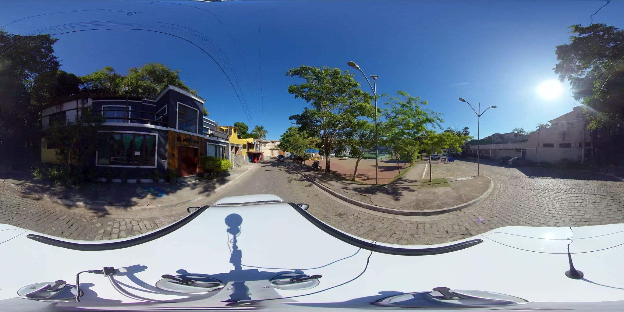 Street view near Yellow Hostel Búzios, Armação dos Búzios — © 360 (CC BY-SA · Mapillary)