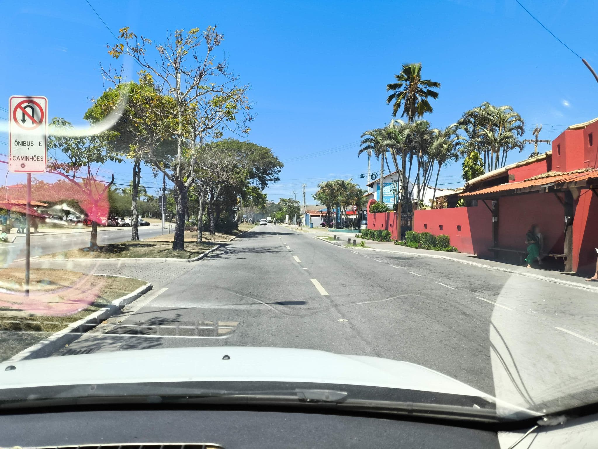 Street view near Ville Gaignon, Armação dos Búzios — © rodrigovb (CC BY-SA · Mapillary)