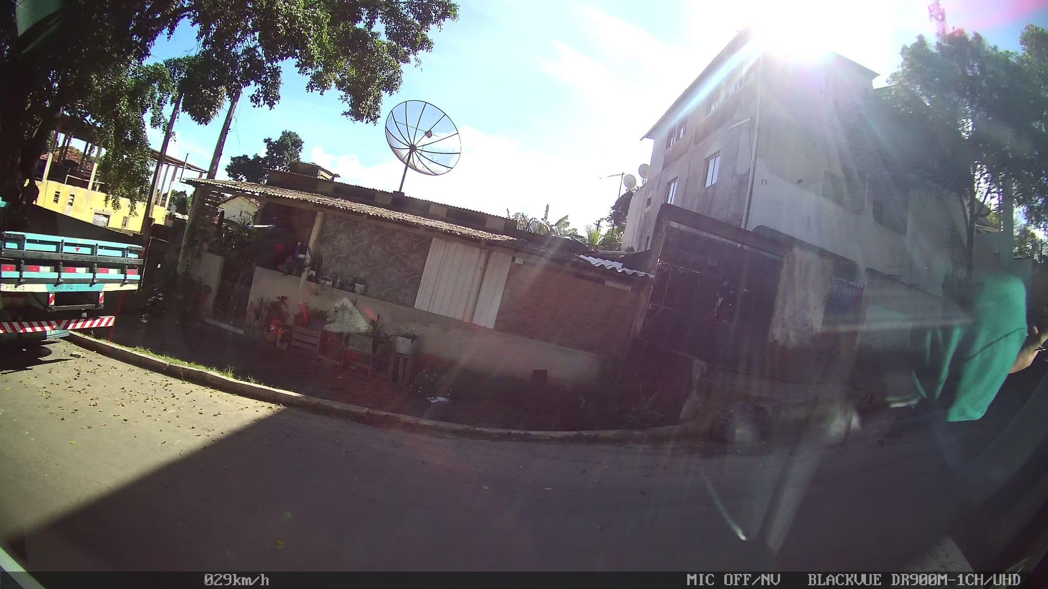 Street view near Pousada Recanto Setiba, Guarapari — © kaart_2 (CC BY-SA · Mapillary)