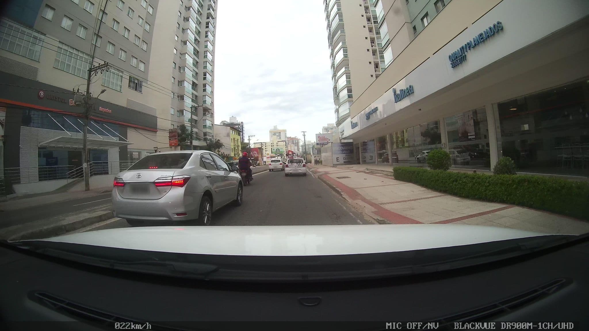 Street view near Bristol Easy Hotel, Vila Velha — © kaart_2 (CC BY-SA · Mapillary)