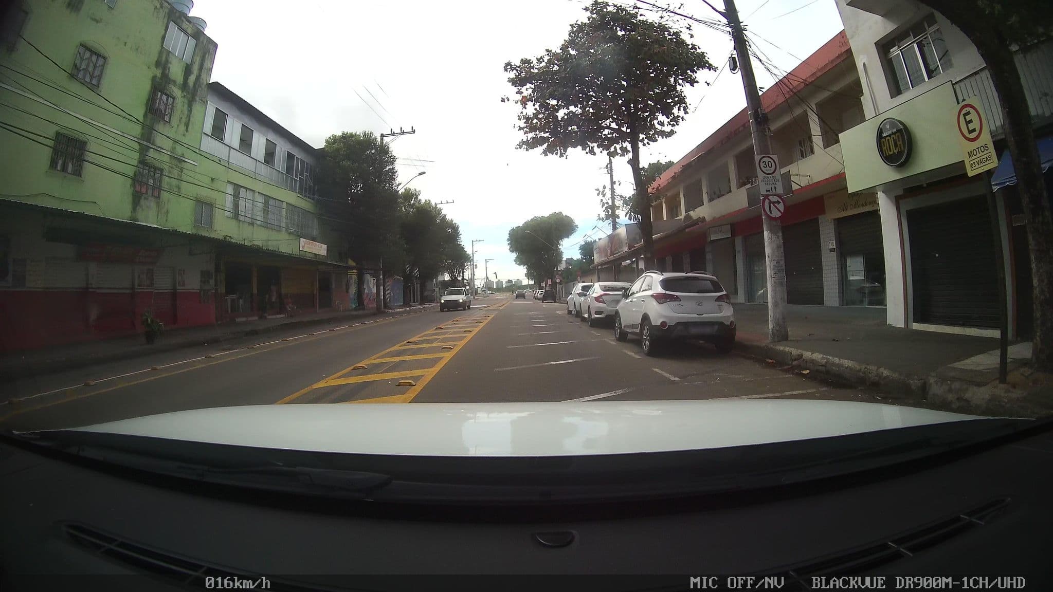 Street view near Artsy Vitoria Hostel, Vila Velha — © kaart_2 (CC BY-SA · Mapillary)
