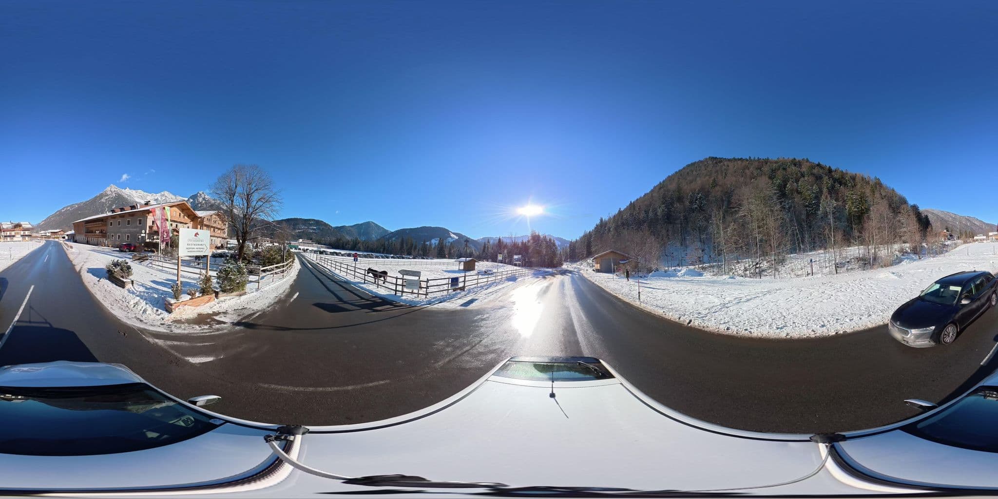 Street view near Strasserwirt, Sankt Ulrich am Pillersee — © osmplus_org (CC BY-SA · Mapillary)