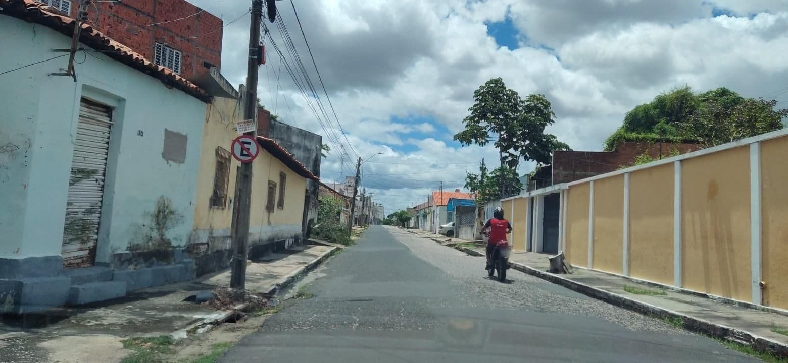 Street view near Pousada Colonial, Teresina — © felipedantas (CC BY-SA · Mapillary)